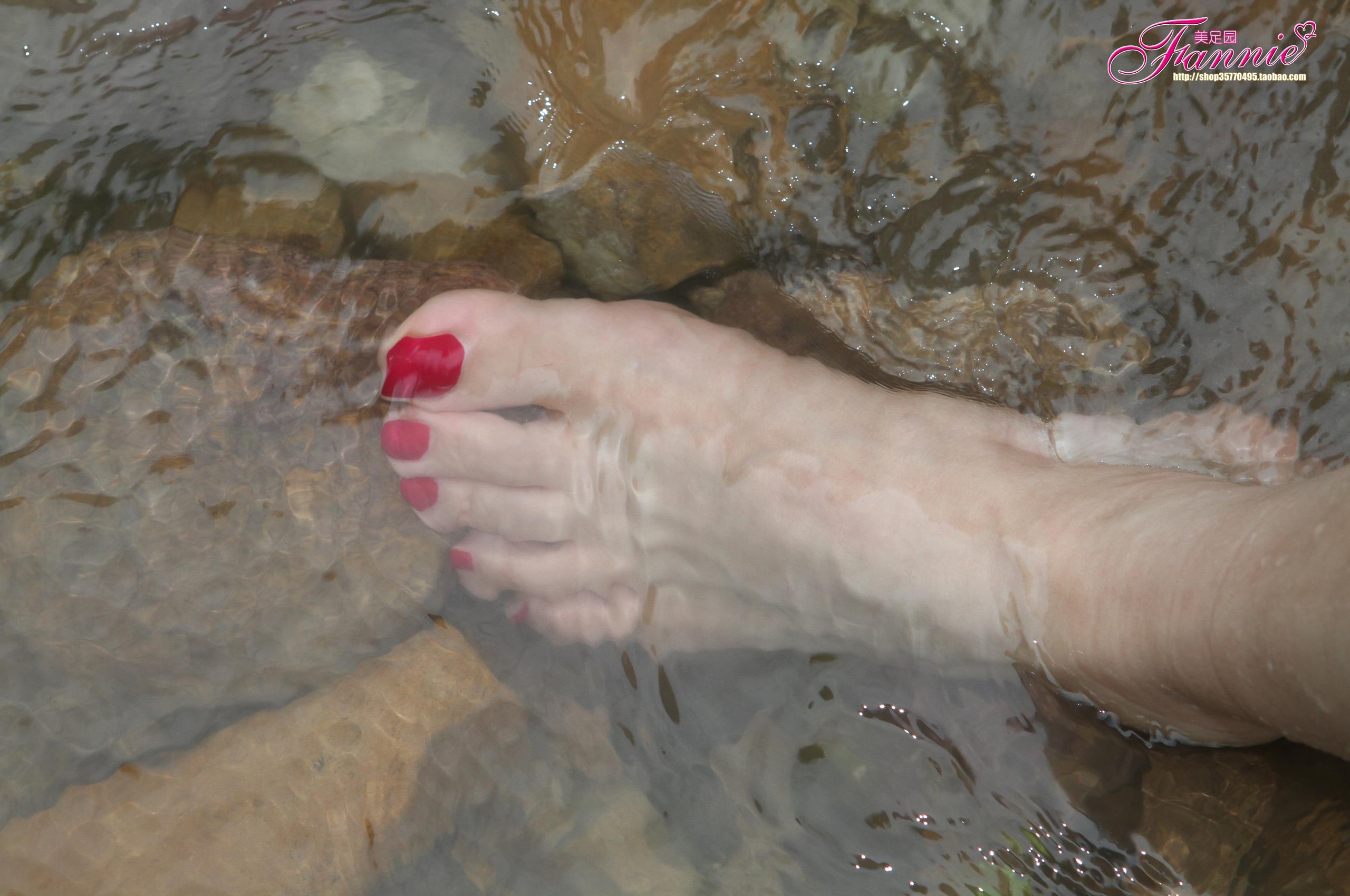 图片[58]-Fannie芬妮每足园 No.257 凌波微步 [78P] – 速更版-美库