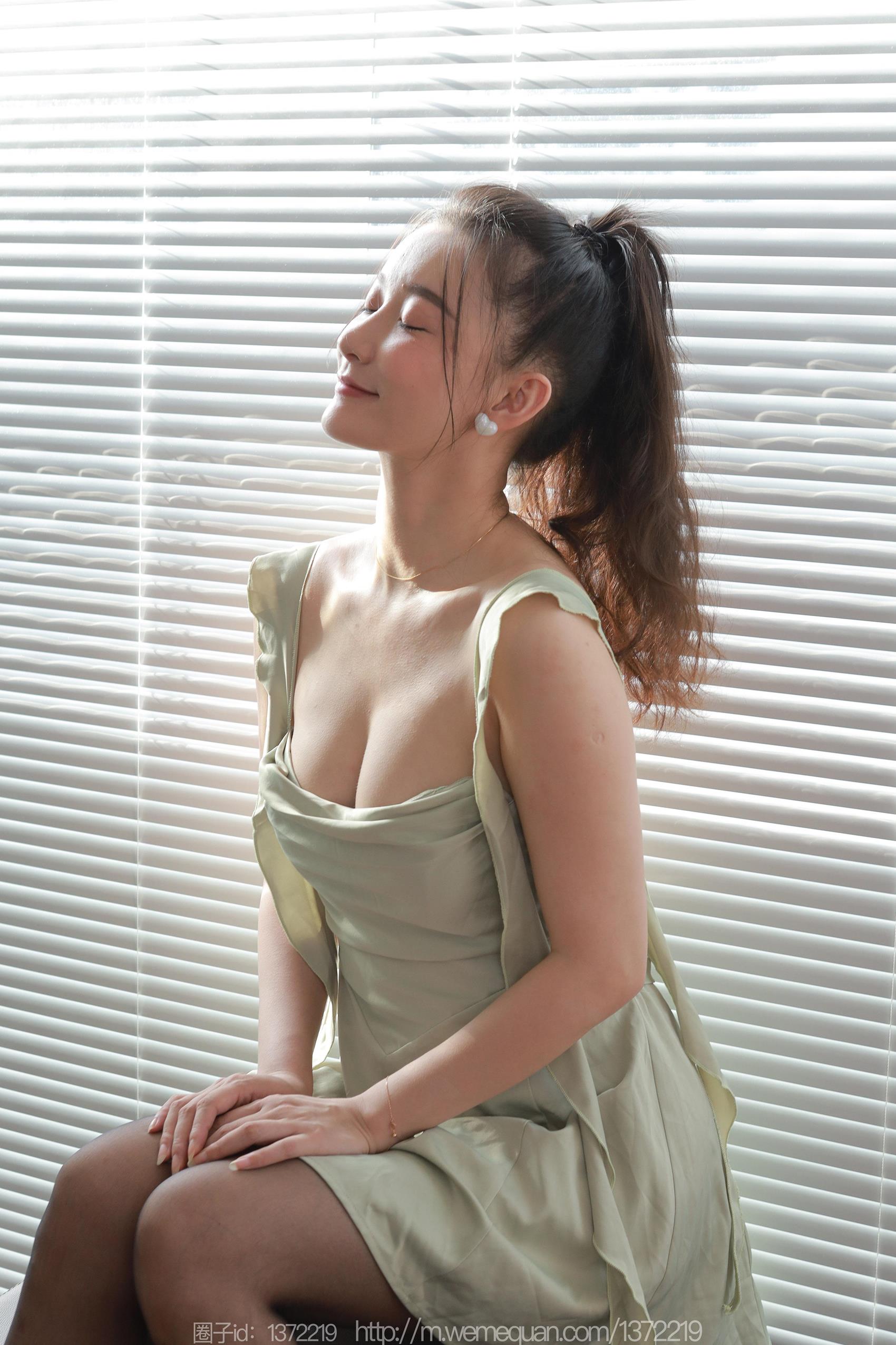 图片[40]-[IESS异思趣向] 2023.10.03 丝享家1549：秋秋《深邃的沟壑》[85P] – 速更版-美库