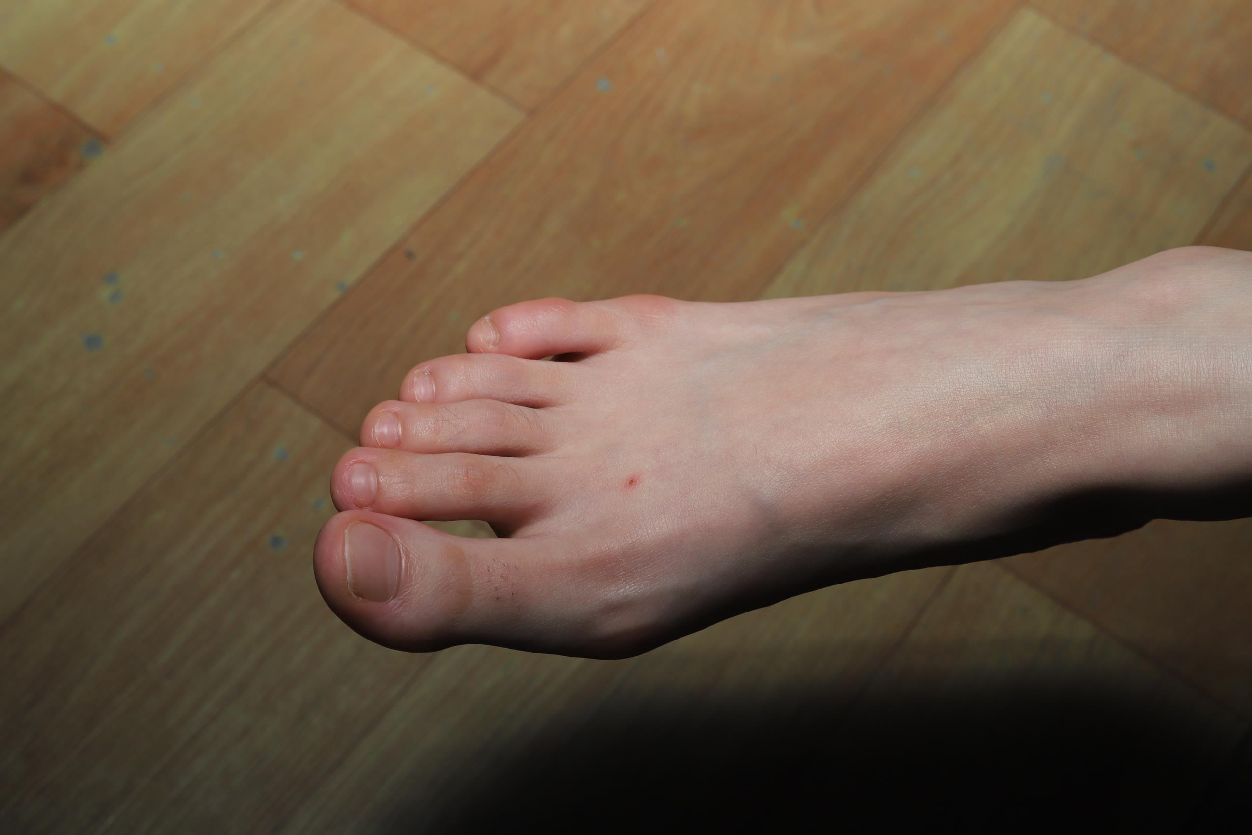 图片[18]-Pary摄影 NO.064 珊珊实习期再次展示39码修长大白脚[150P] – 速更版-美库