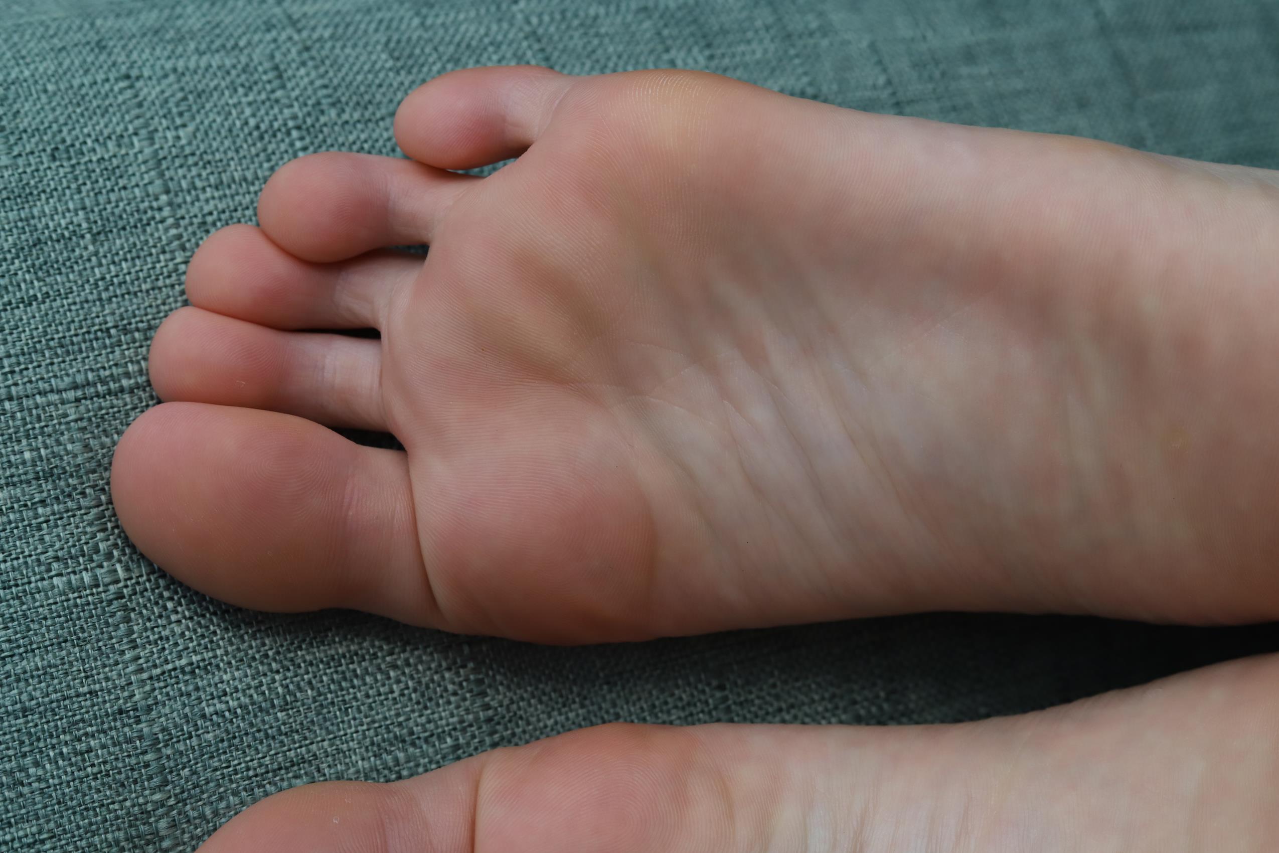 图片[75]-Pary摄影 NO.064 珊珊实习期再次展示39码修长大白脚[150P] – 速更版-美库