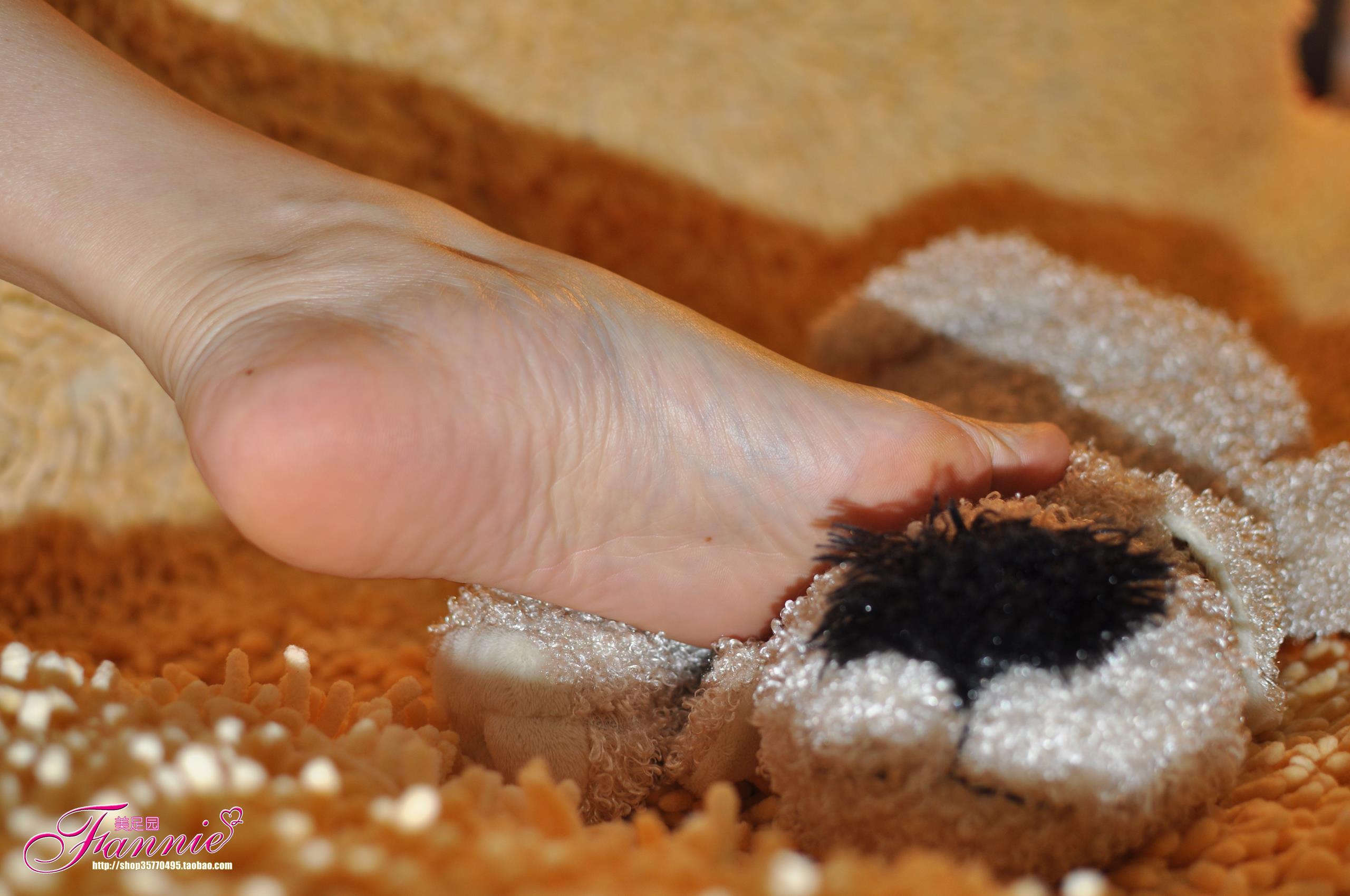 图片[26]-Fannie芬妮每足园 No.261 裸色-1 [44P] – 速更版-美库