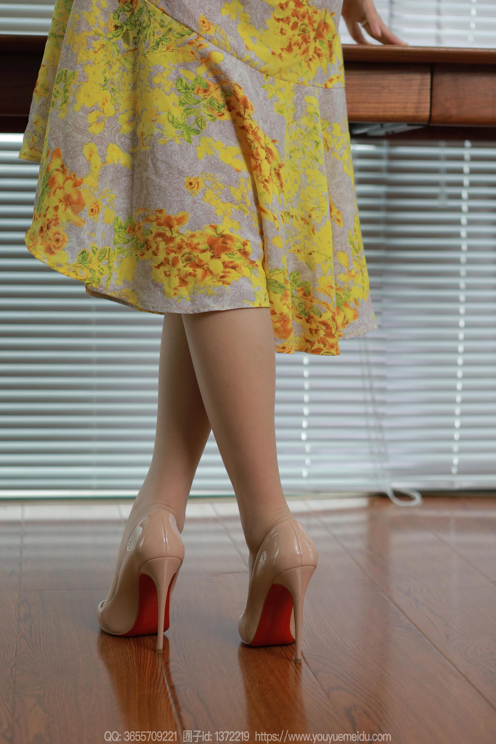 图片[32]-[IESS异思趣向] 2023.10.10 丝享家1555：小宝《黄色战袍》[82P] – 速更版-美库