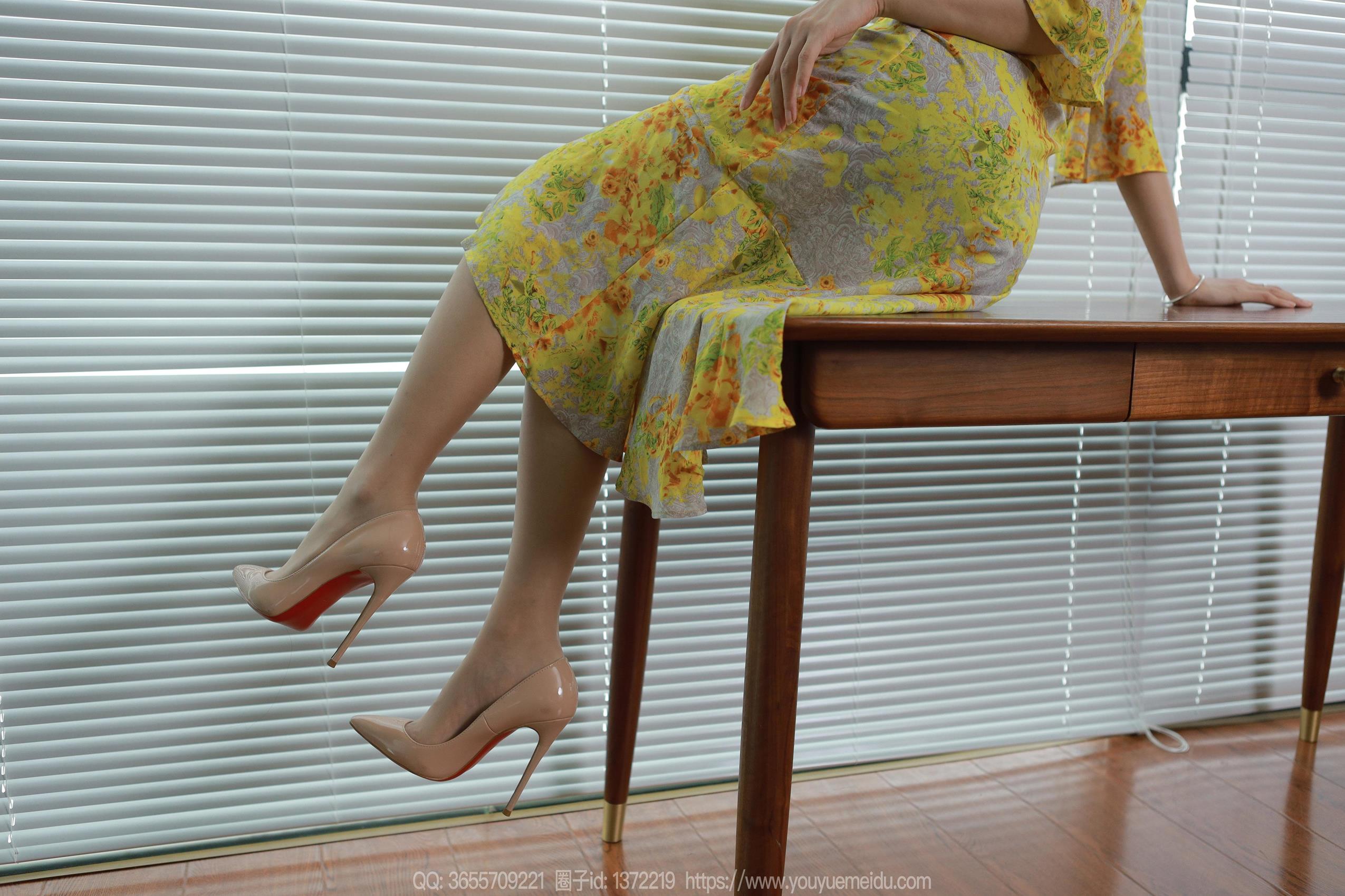 图片[49]-[IESS异思趣向] 2023.10.10 丝享家1555：小宝《黄色战袍》[82P] – 速更版-美库