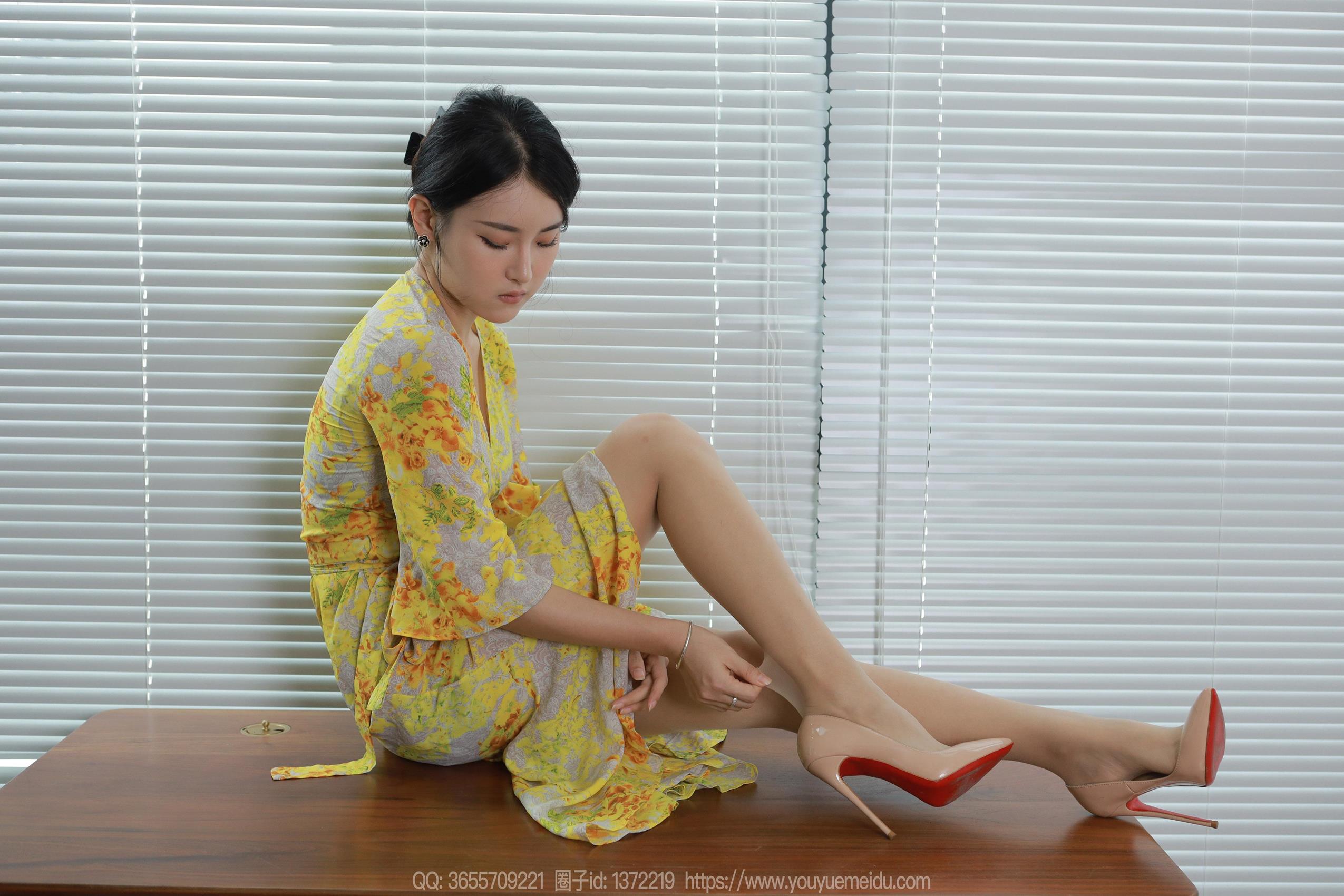 图片[83]-[IESS异思趣向] 2023.10.10 丝享家1555：小宝《黄色战袍》[82P] – 速更版-美库