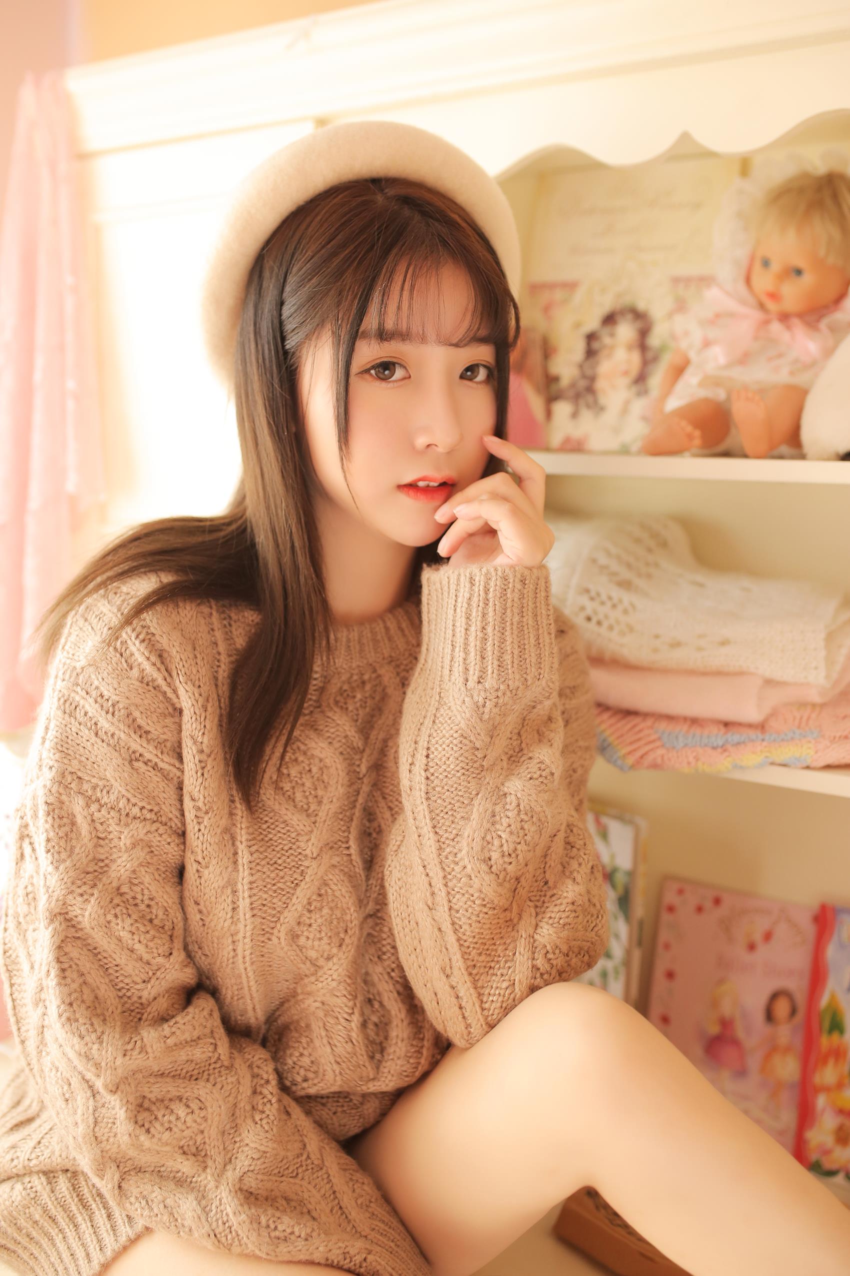 图片[21]-网紅Coser@ 猫九酱 驼色毛衣[34P] – 速更版-美库