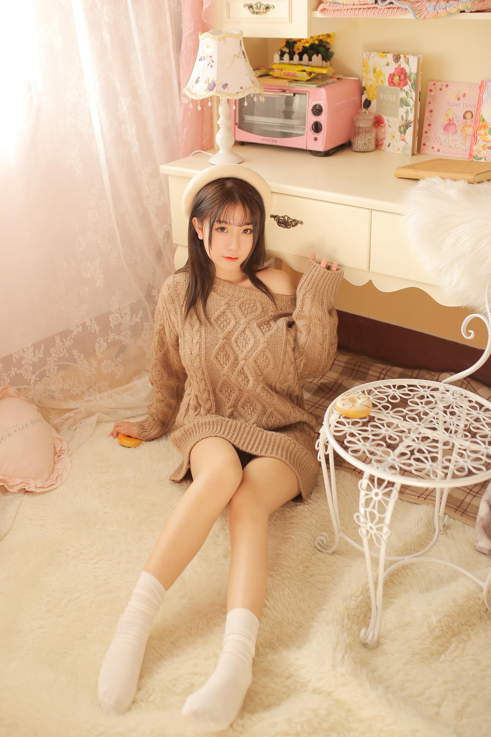 图片[27]-网紅Coser@ 猫九酱 驼色毛衣[34P] – 速更版-美库