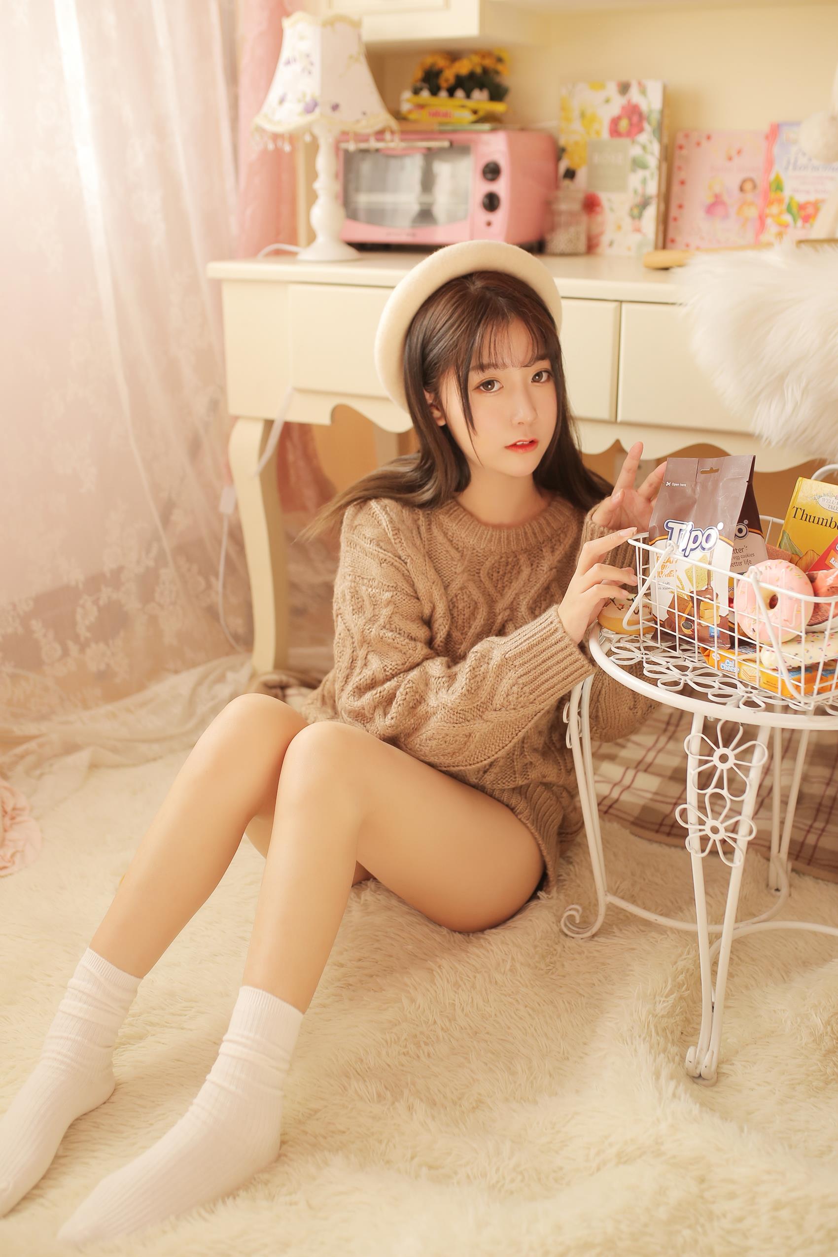 图片[28]-网紅Coser@ 猫九酱 驼色毛衣[34P] – 速更版-美库