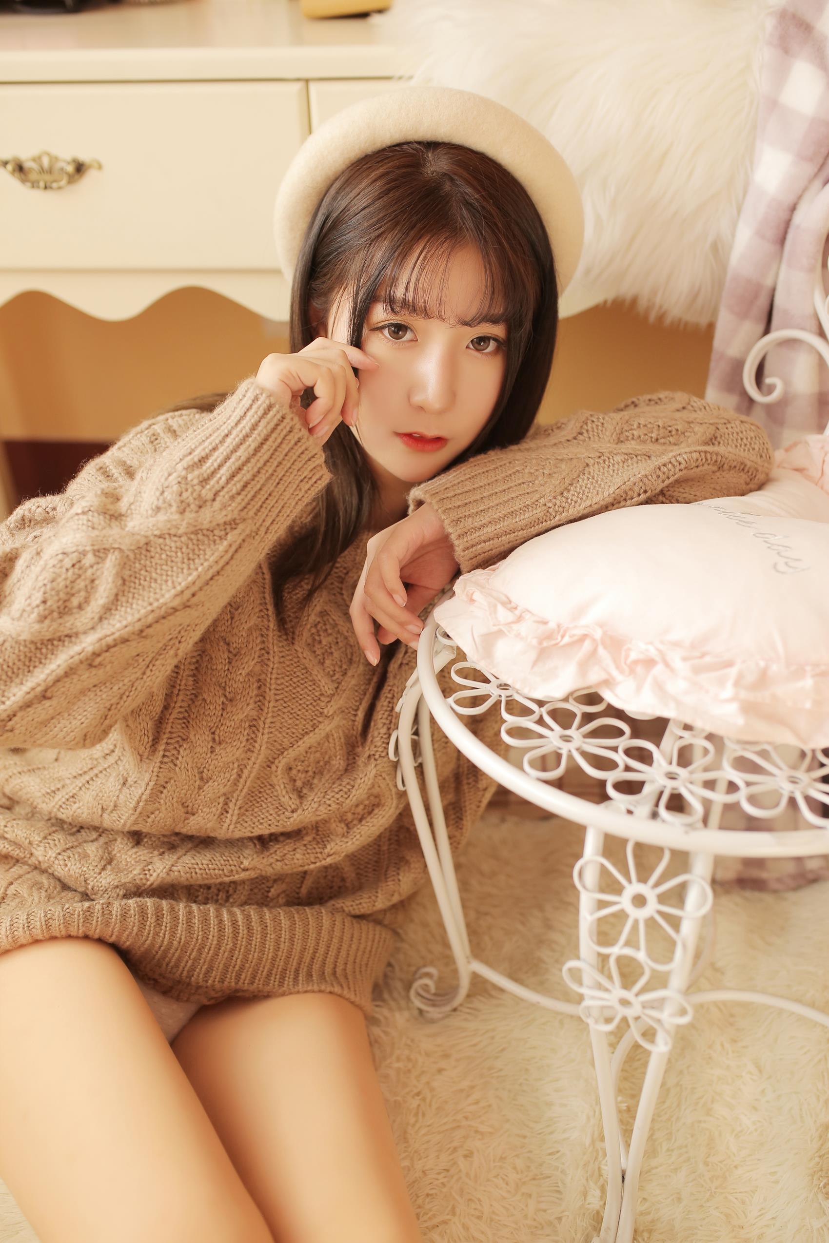 图片[33]-网紅Coser@ 猫九酱 驼色毛衣[34P] – 速更版-美库