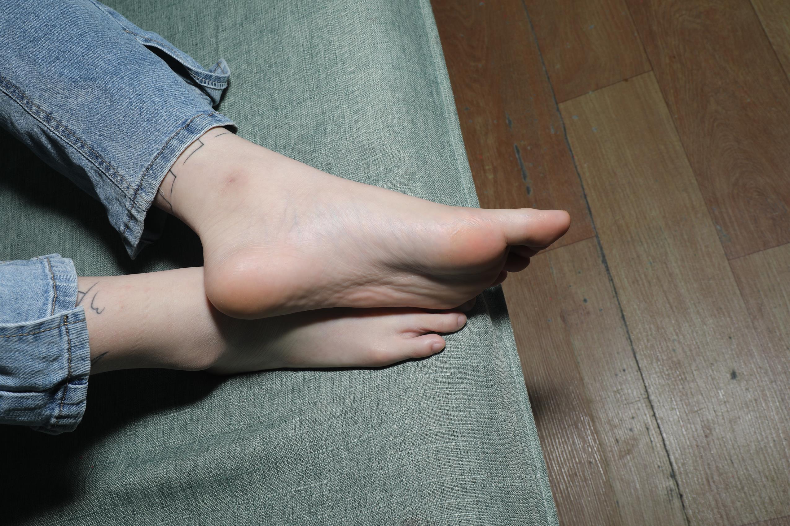 图片[51]-Pary摄影 NO.066 婉华穿上凉鞋展示纹身美脚[150P] – 速更版-美库