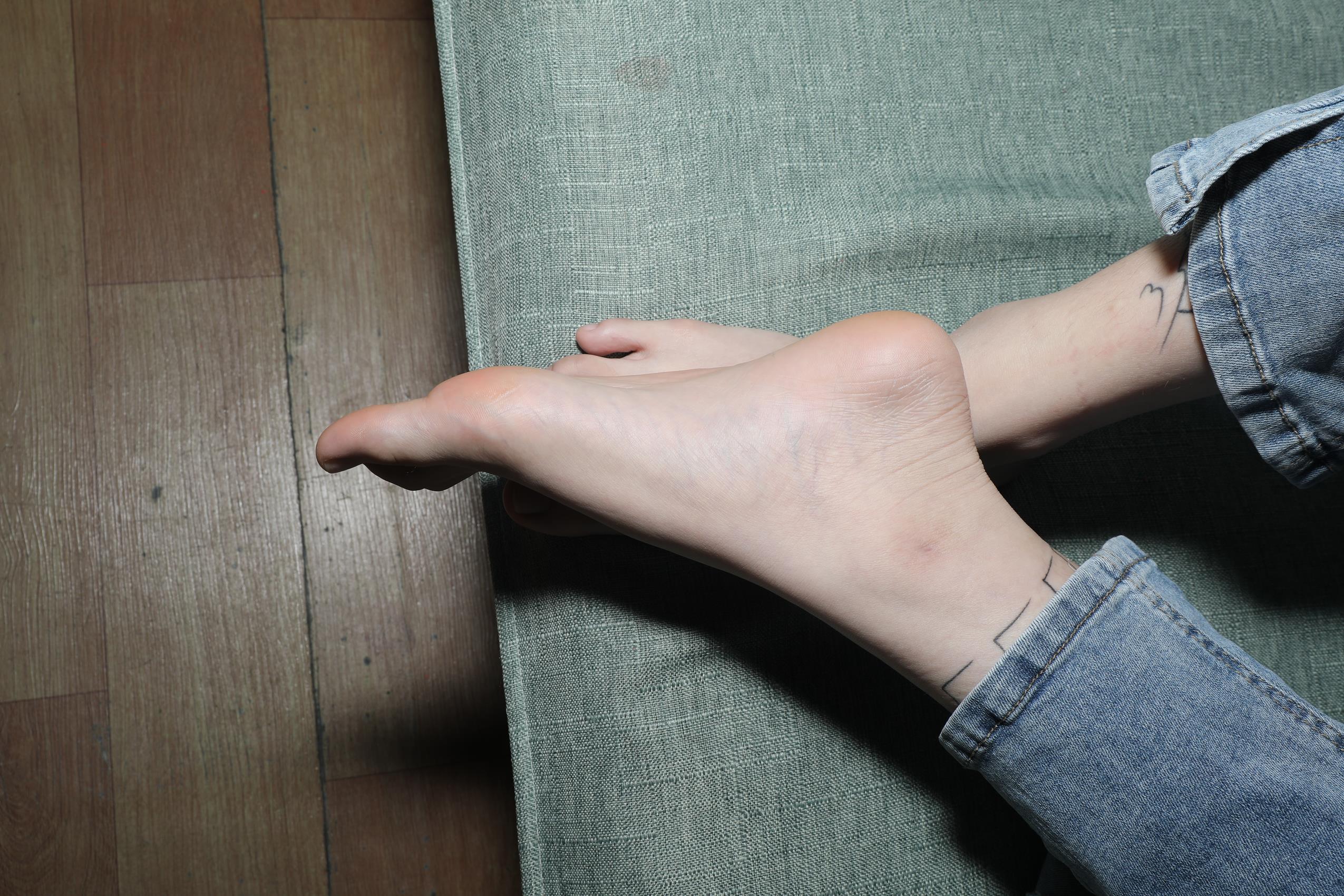 图片[53]-Pary摄影 NO.066 婉华穿上凉鞋展示纹身美脚[150P] – 速更版-美库