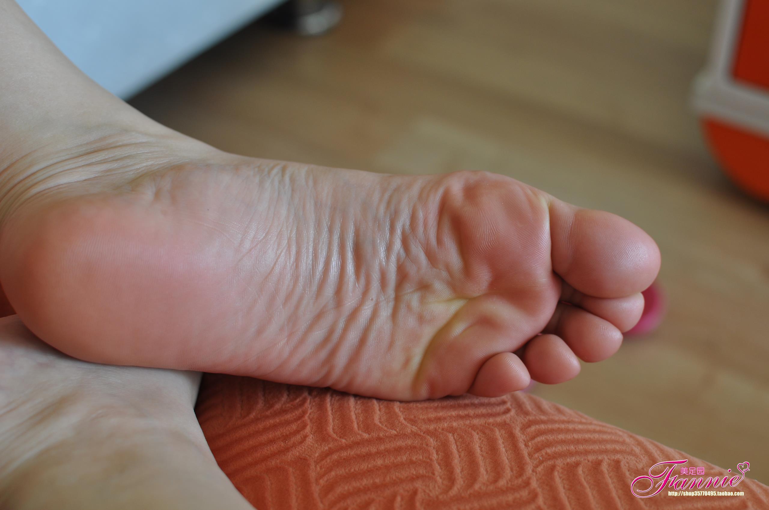 图片[31]-Fannie芬妮每足园 No.272 裸足底特写-4 [48P] – 速更版-美库