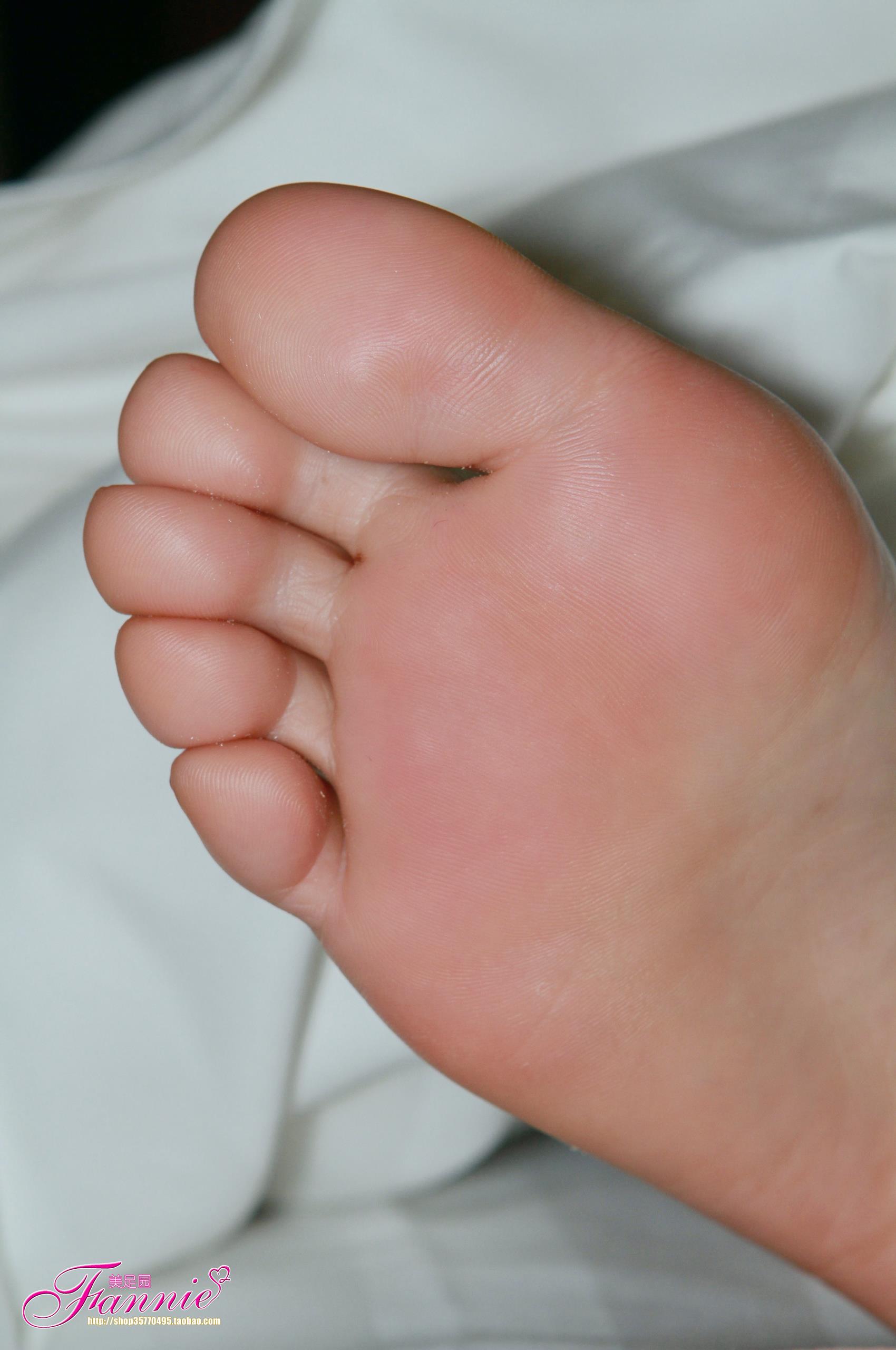图片[38]-Fannie芬妮每足园 No.272 裸足底特写-4 [48P] – 速更版-美库