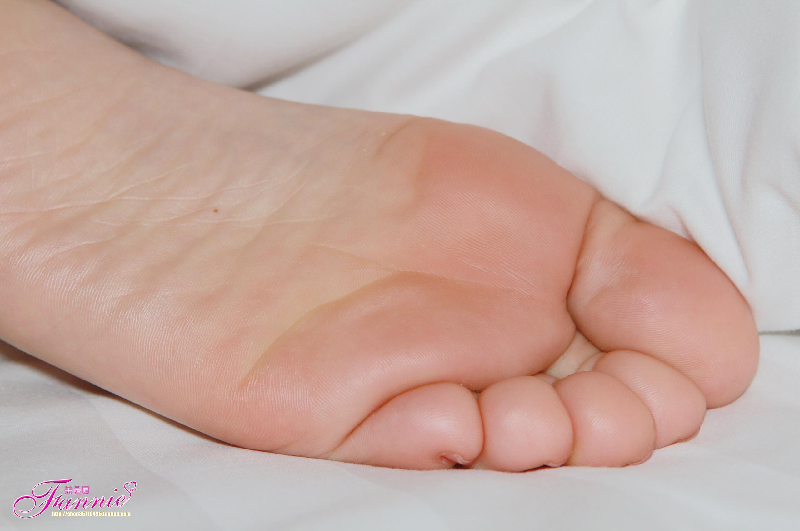 图片[39]-Fannie芬妮每足园 No.272 裸足底特写-4 [48P] – 速更版-美库