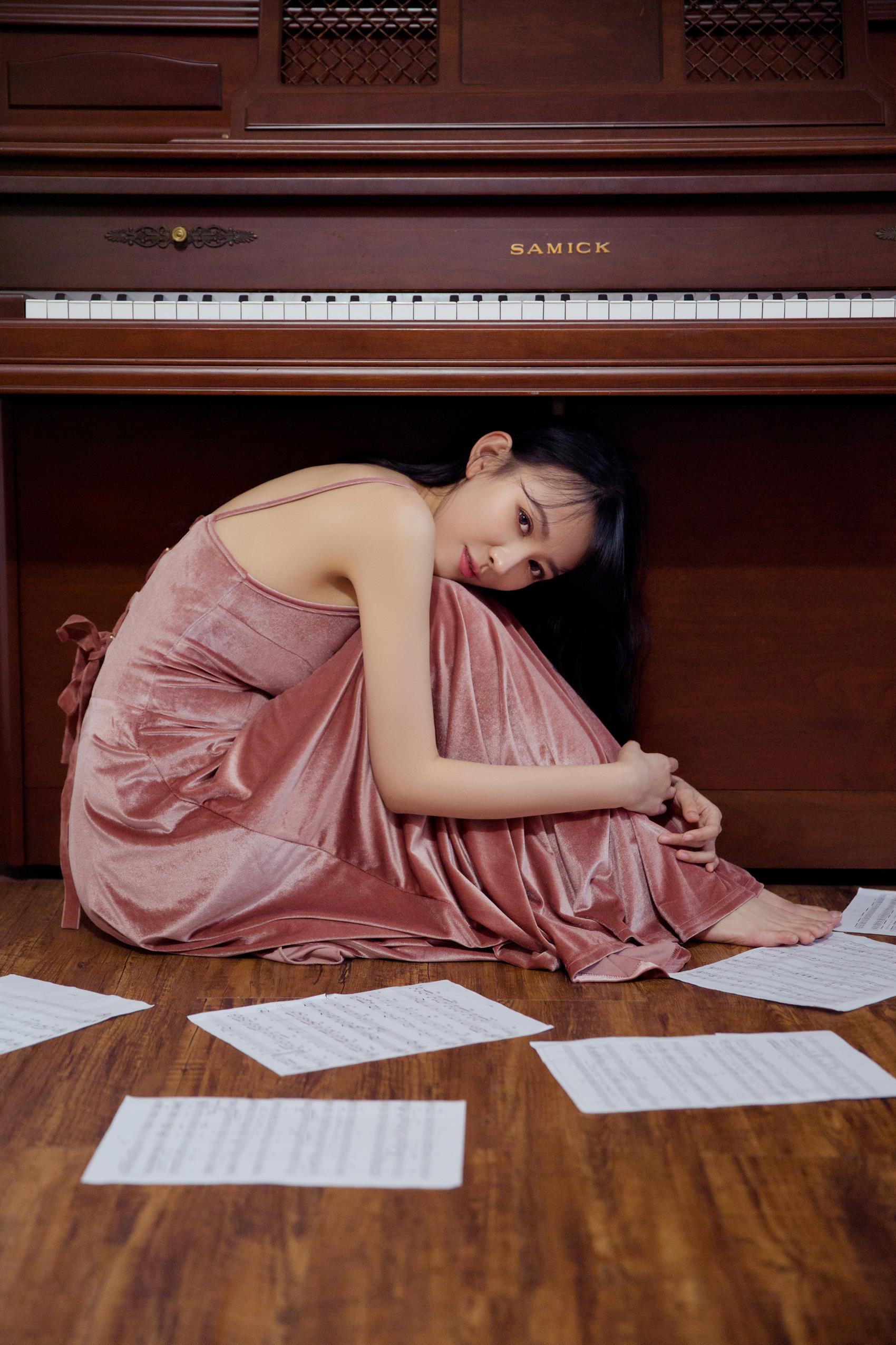 图片[18]-[YALAYI雅拉伊]2023.07.21 NO.1049 迷人的你[29+1P] – 速更版-美库