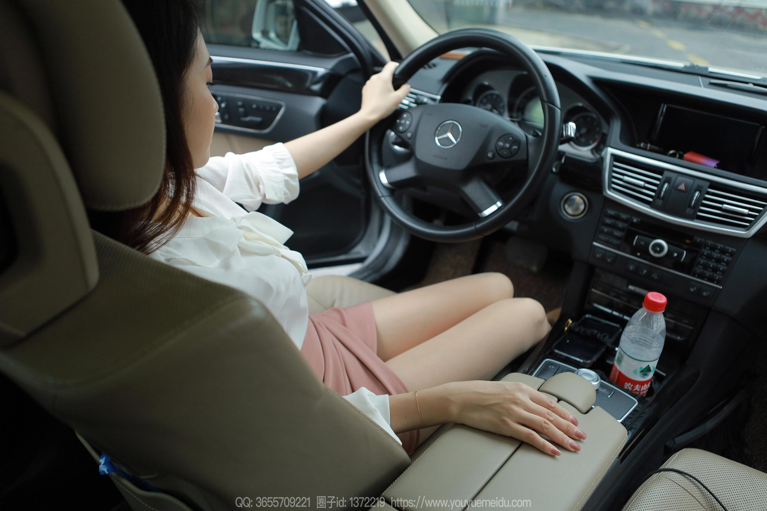 图片[20]-[IESS异思趣向] 2023.10.16 丝享家1560：小婕《车里车外》[84P] – 速更版-美库