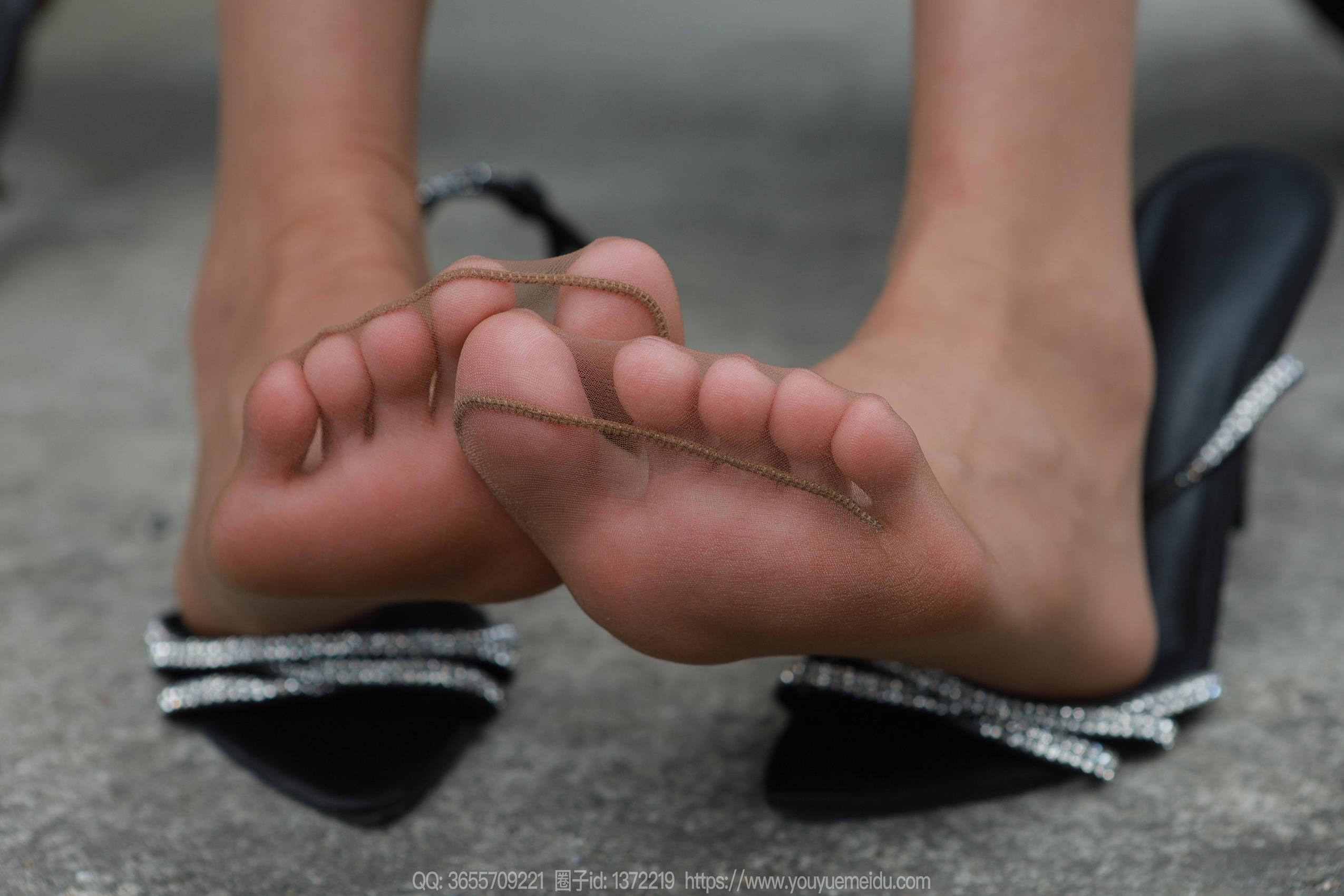 图片[71]-[IESS异思趣向] 2023.10.15 丝享家1559：团团《风吹裙子》[83P] – 速更版-美库