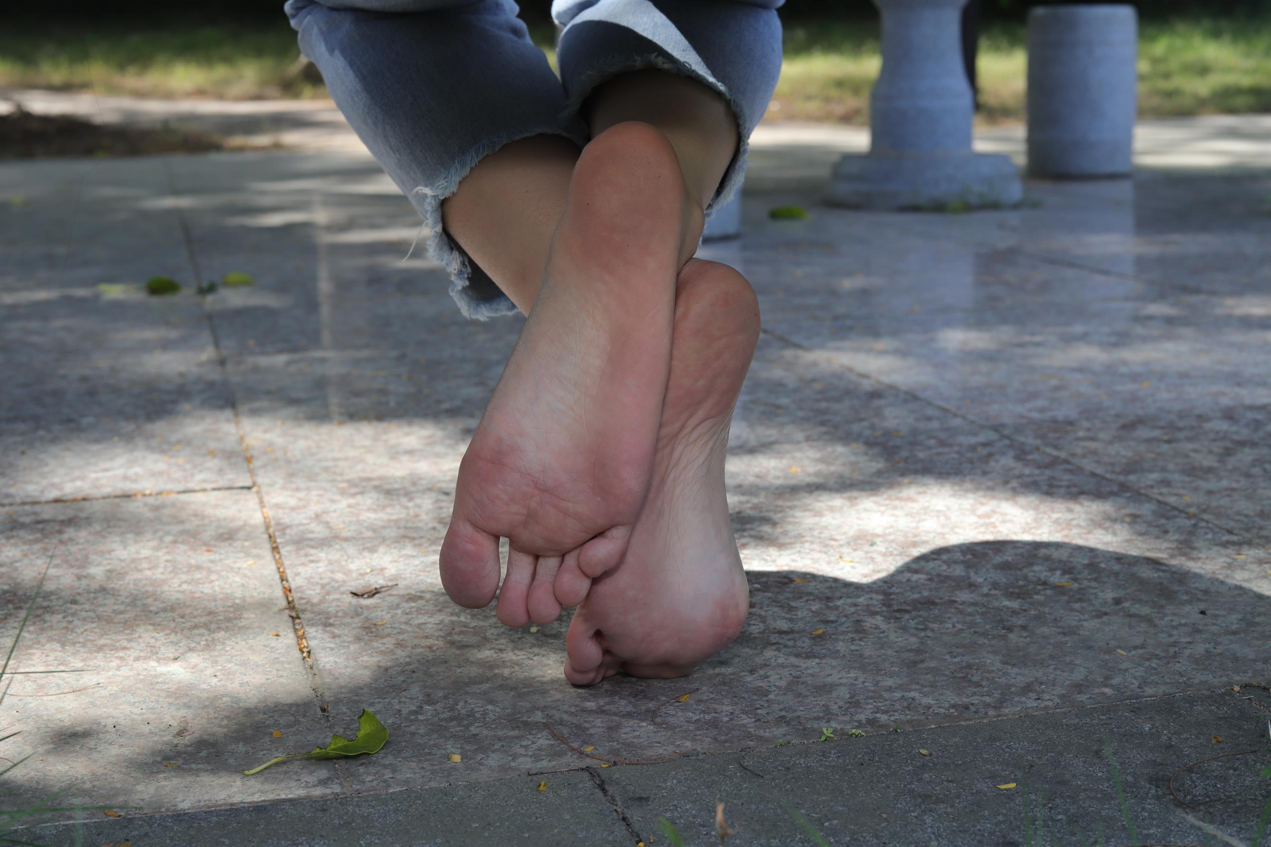 图片[60]-Pary摄影 NO.068 极品美女小芳公园脱掉鞋袜展示极品美脚[86P] – 速更版-美库