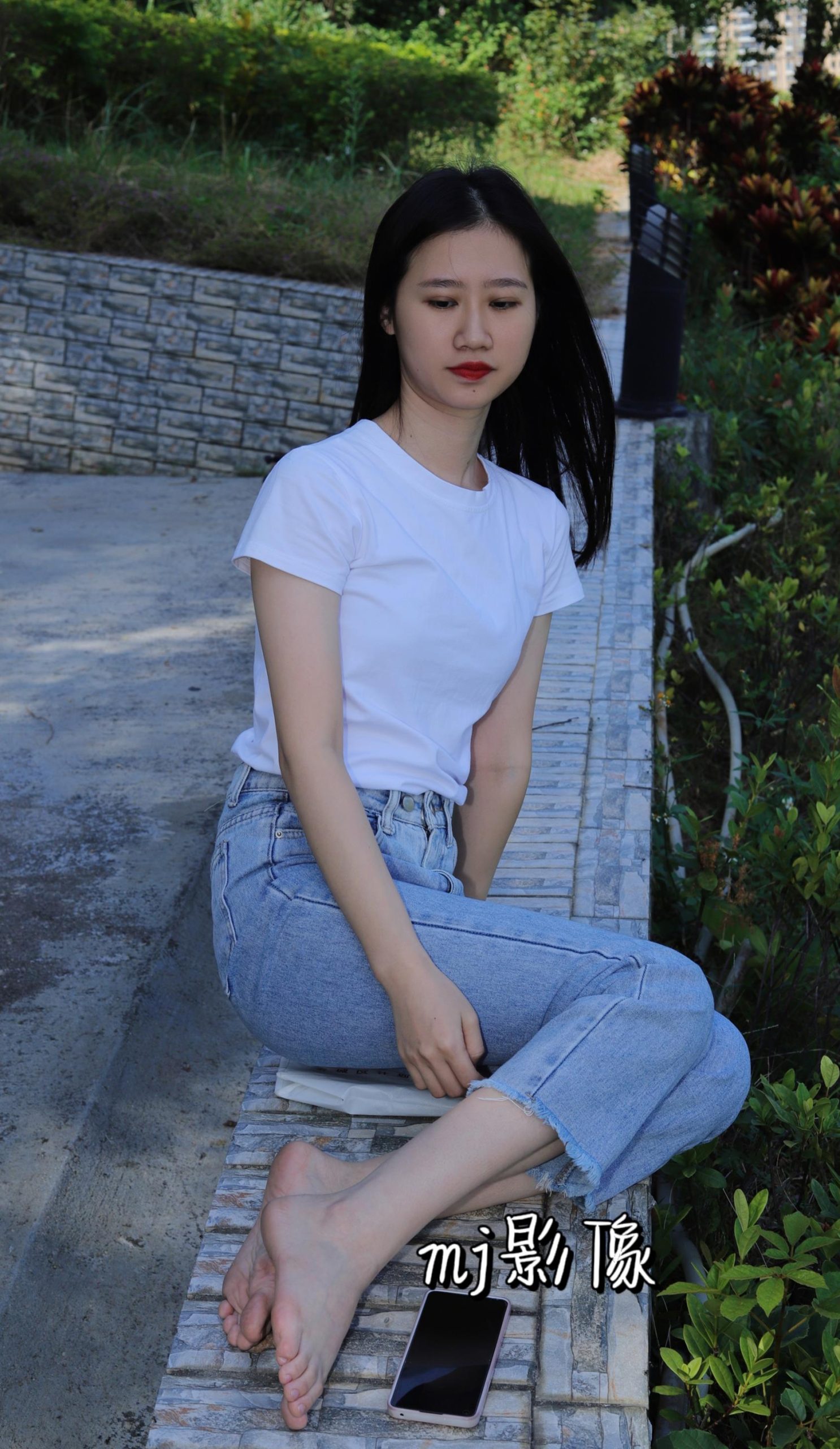 图片[71]-Pary摄影 NO.068 极品美女小芳公园脱掉鞋袜展示极品美脚[86P] – 速更版-美库