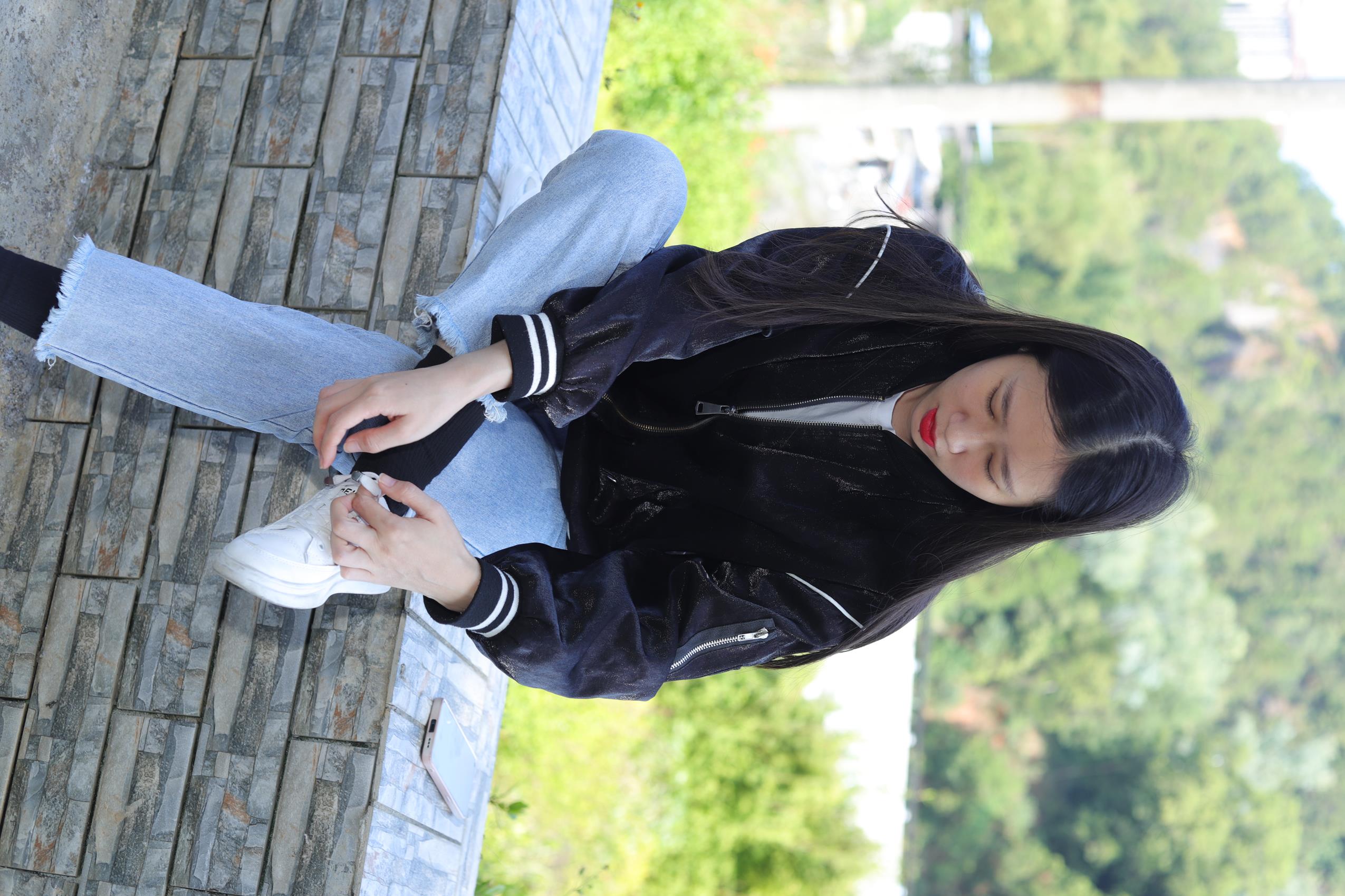 图片[81]-Pary摄影 NO.068 极品美女小芳公园脱掉鞋袜展示极品美脚[86P] – 速更版-美库