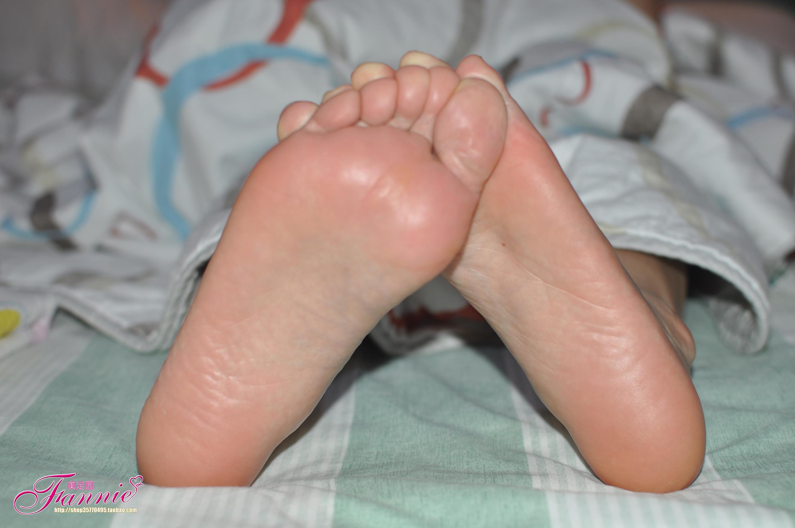 图片[38]-Fannie芬妮每足园 No.275 裸足底特写-7 [54P] – 速更版-美库