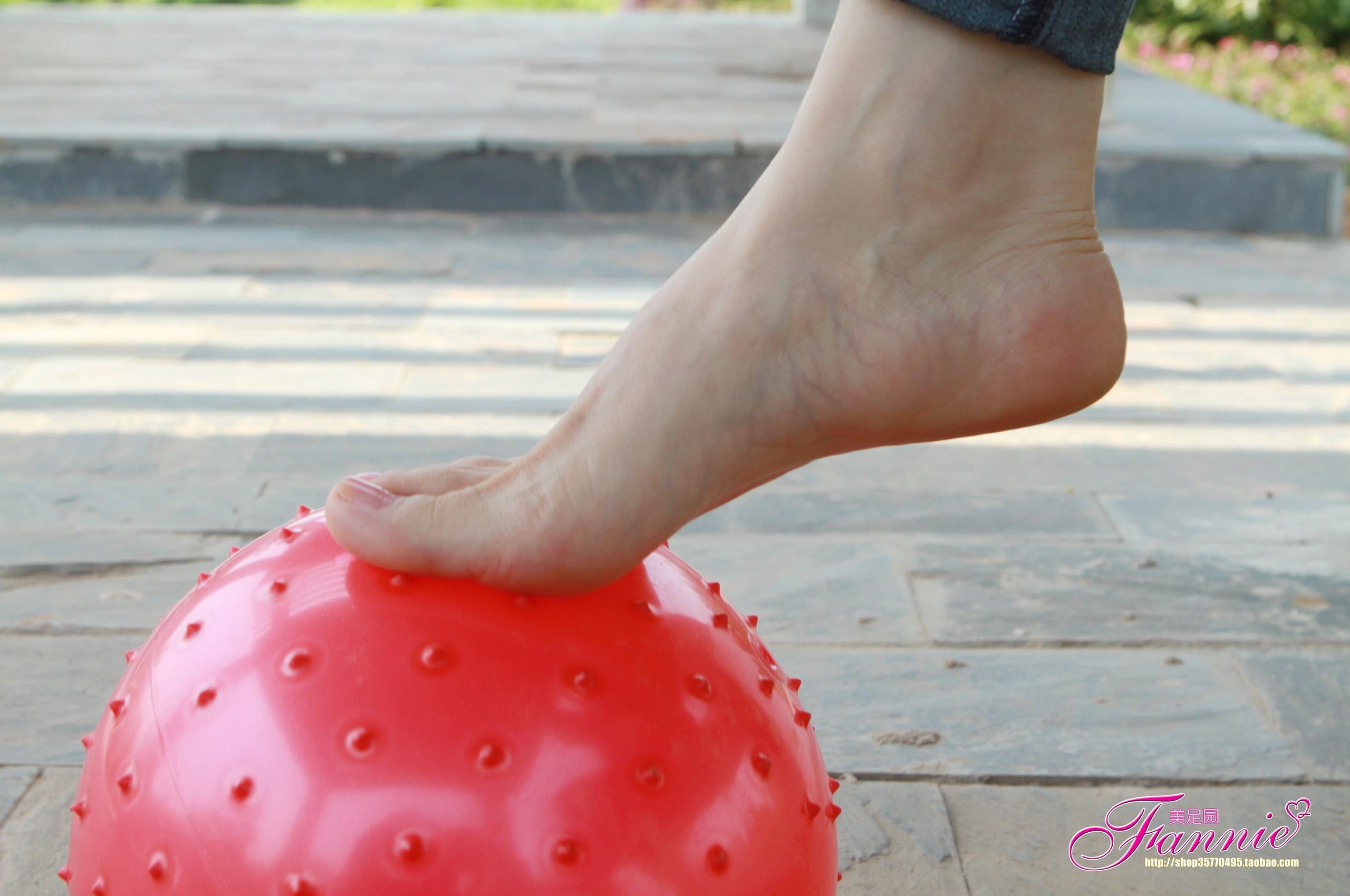 图片[38]-Fannie芬妮每足园 No.276 裸足高跟黑丝特辑 [120P] – 速更版-美库