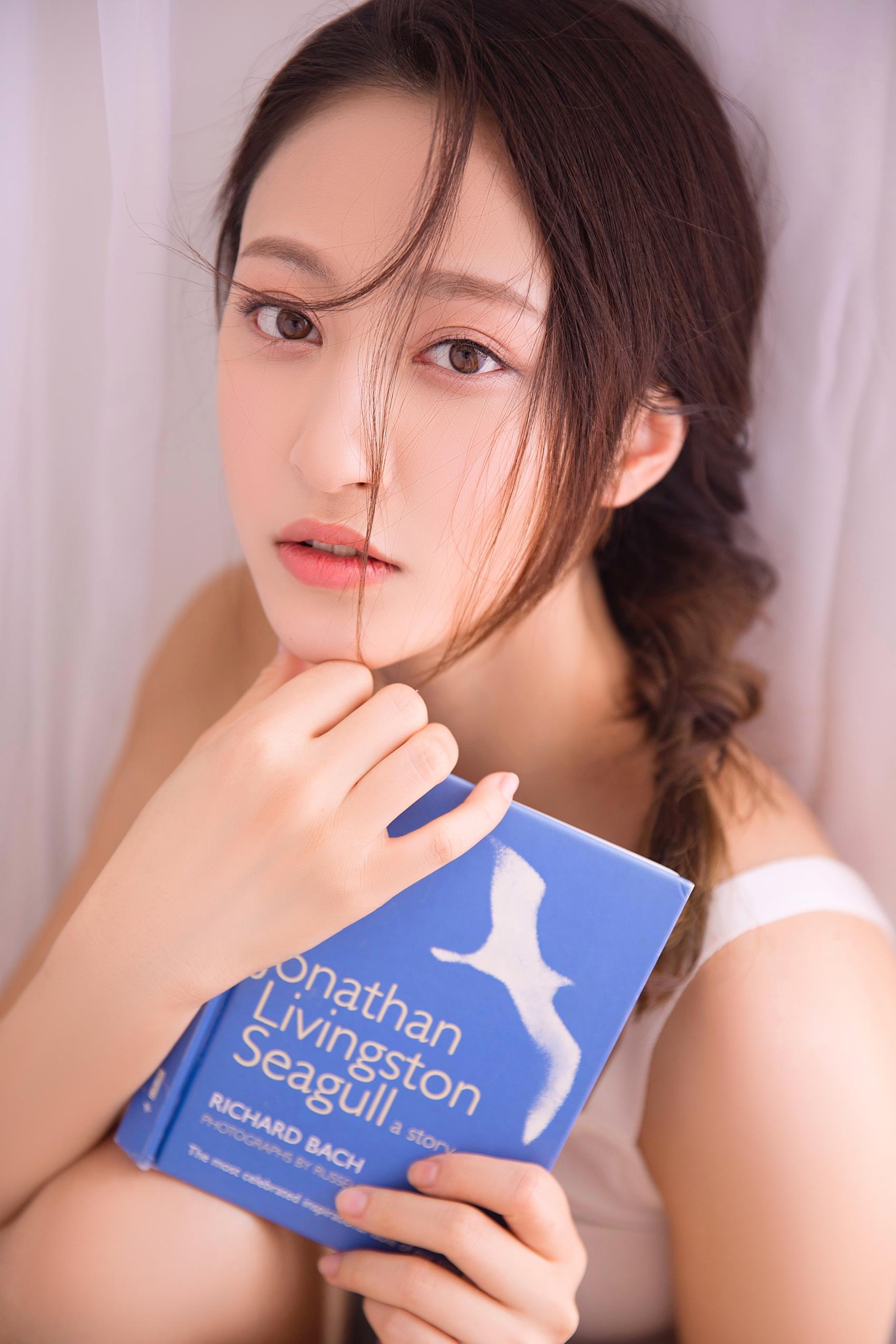 图片[23]-[YALAYI雅拉伊]2023.07.26 NO.1051 眼里花影[24+1P] – 速更版-美库