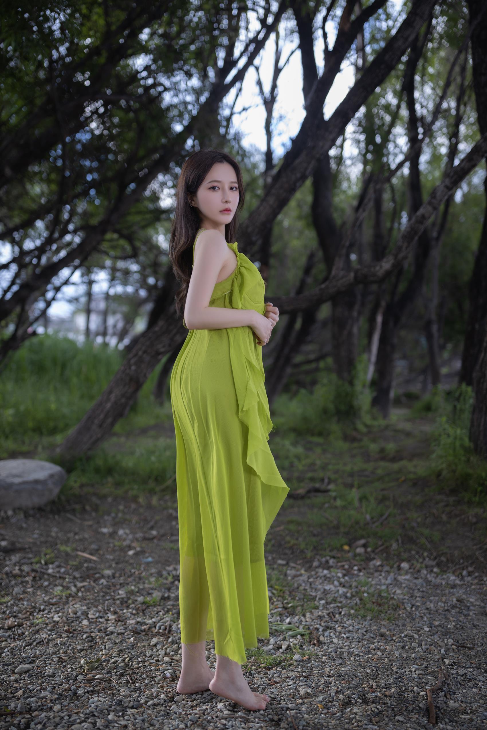 图片[20]-鱼子酱Fish – 内购私拍 四季 春夏秋冬 [44P] – 速更版-美库