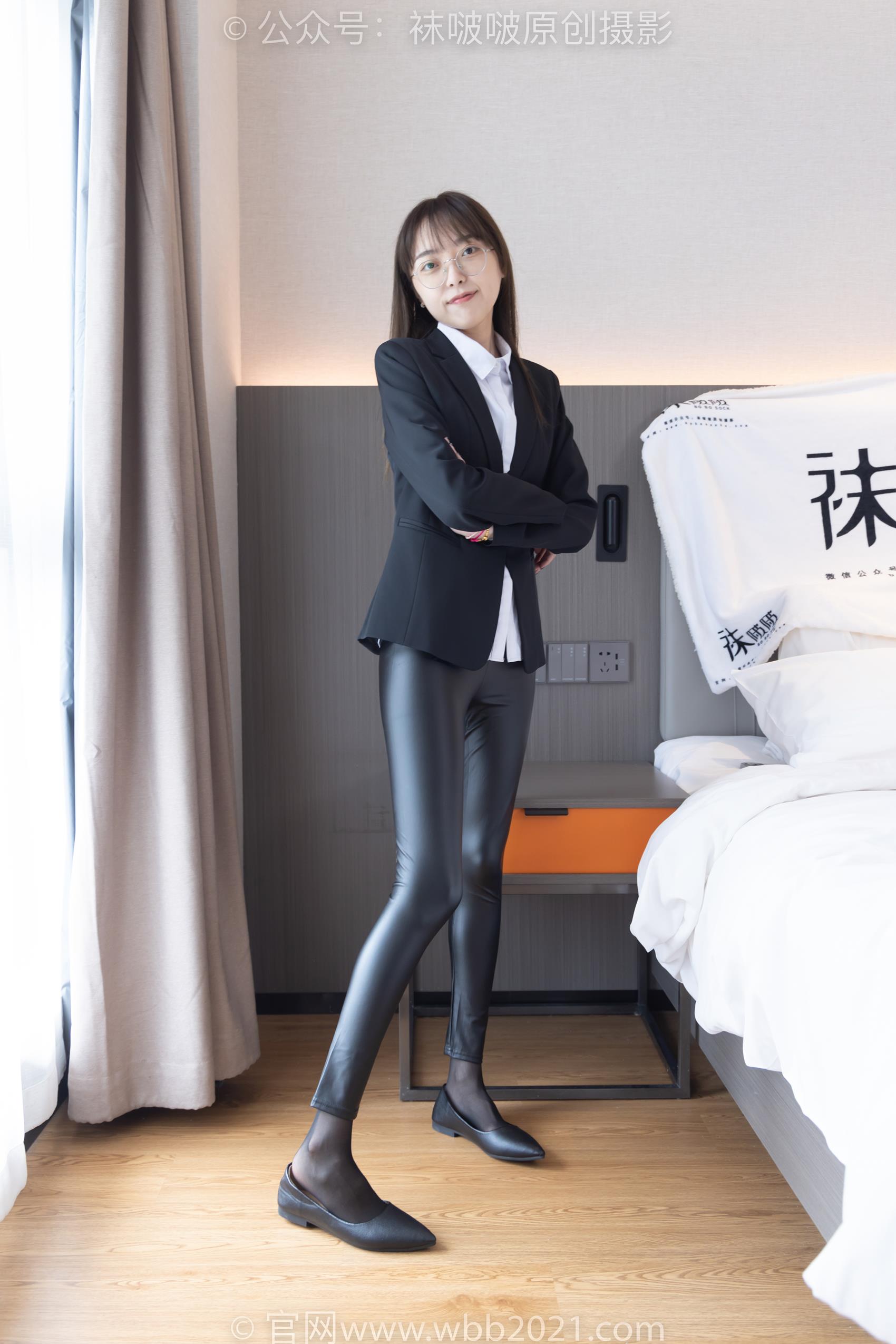 图片[19]-[BoBoSocks袜啵啵]NO.297 稚予-平底鞋、黑丝、皮裤裤里丝[140P] – 速更版-美库