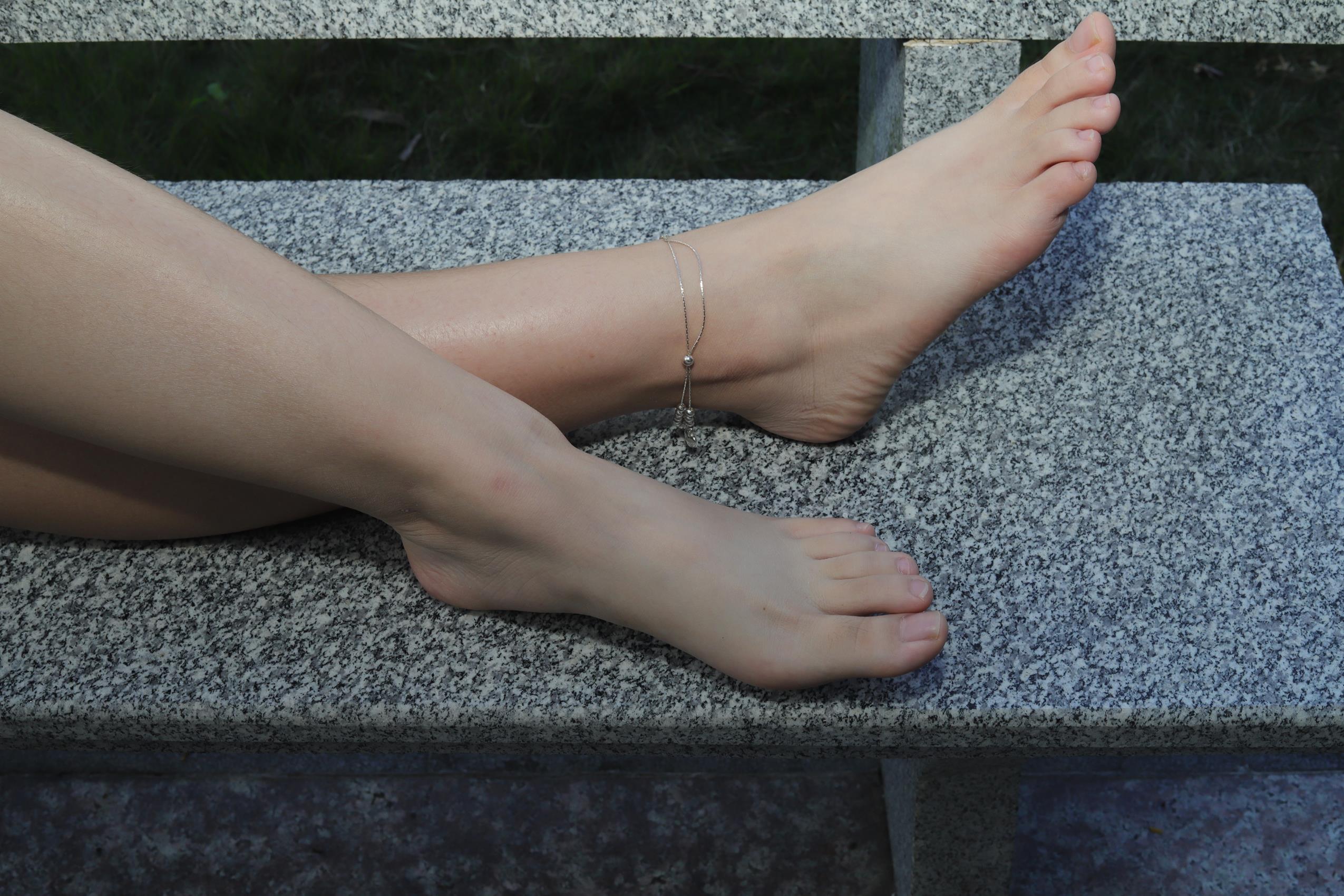 图片[46]-Pary摄影 NO.071 美女小敏公园展示38码超白嫩美脚[115P] – 速更版-美库