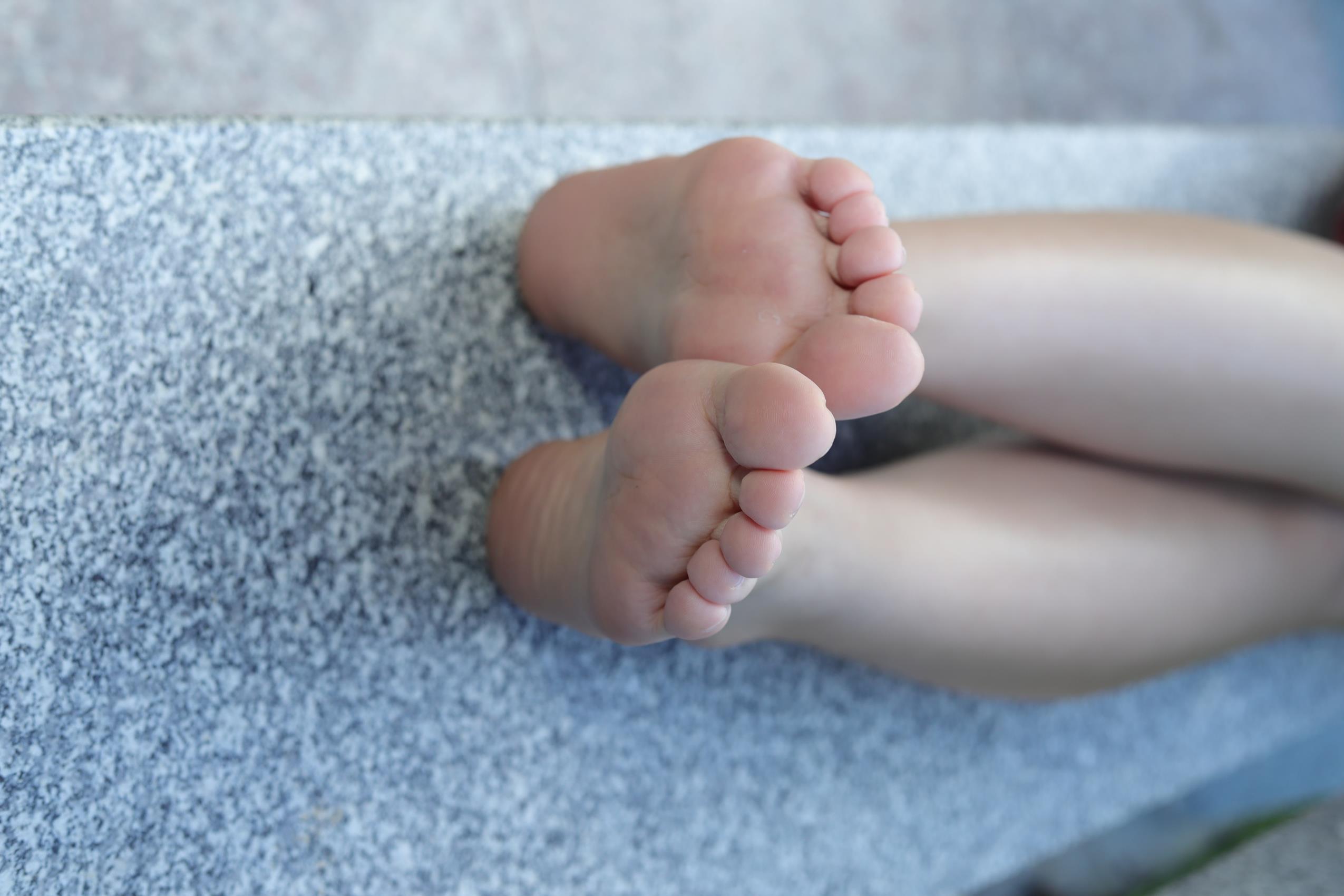 图片[65]-Pary摄影 NO.071 美女小敏公园展示38码超白嫩美脚[115P] – 速更版-美库