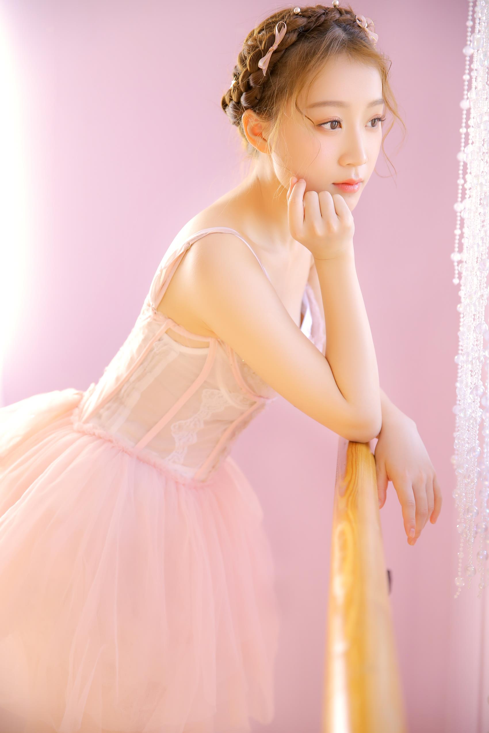 图片[20]-[YALAYI雅拉伊]2023.08.01 NO.1053 漠漠柔情[44+1P] – 速更版-美库