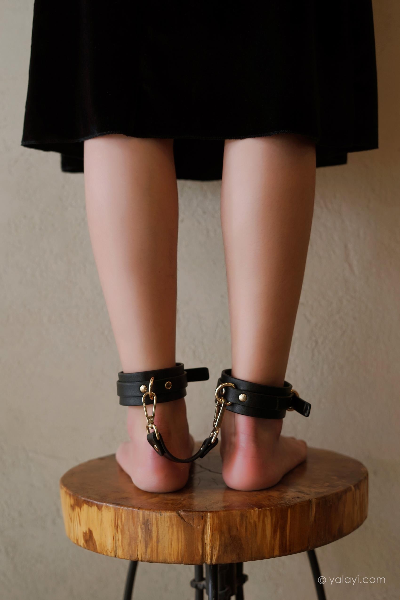 图片[18]-[YALAYI雅拉伊]2023.08.03 NO.1055 我的宠物 小颖[37+1P] – 速更版-美库