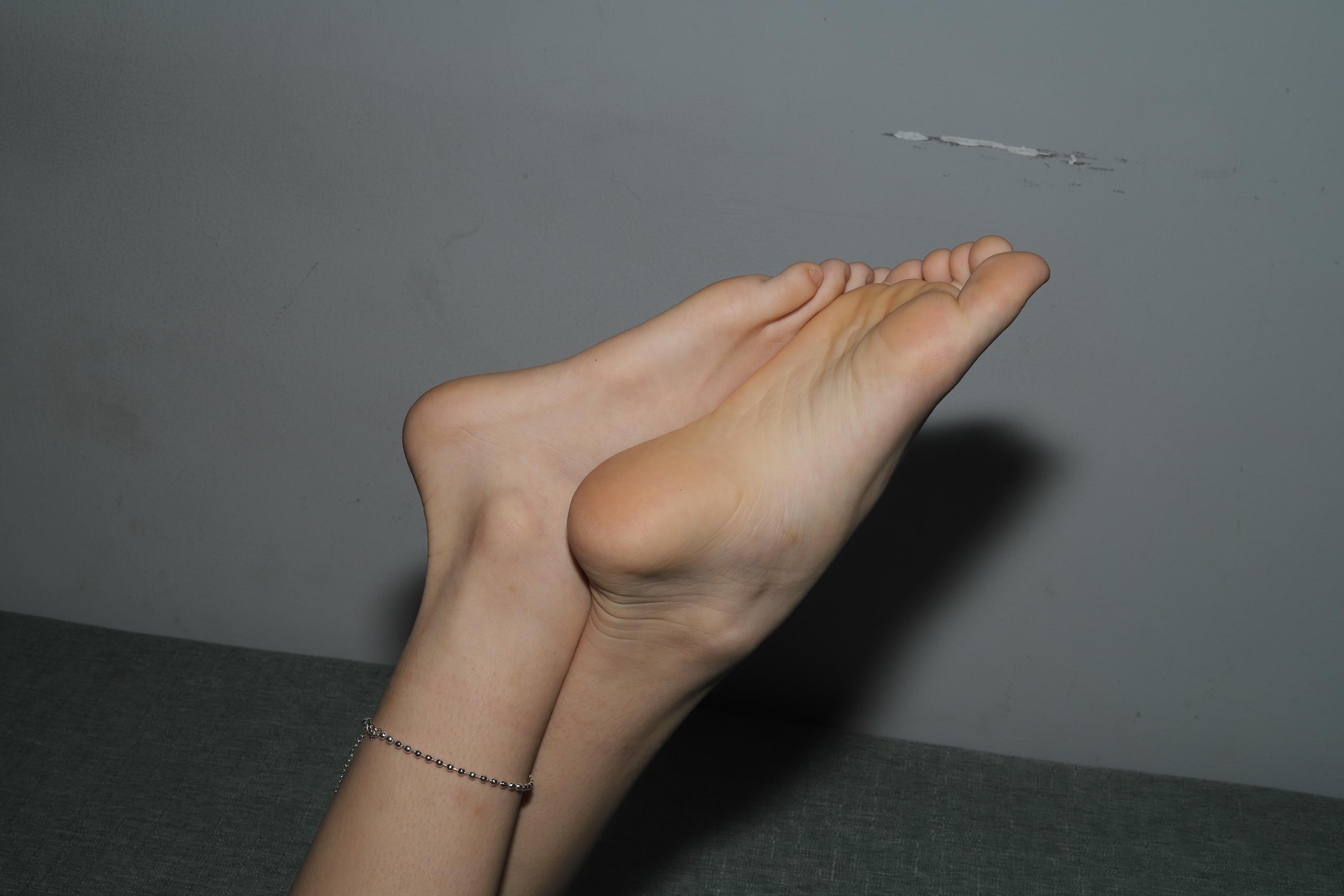 图片[20]-Pary摄影 NO.073 新模小陈展示37码纤薄秀气美脚[99P] – 速更版-美库