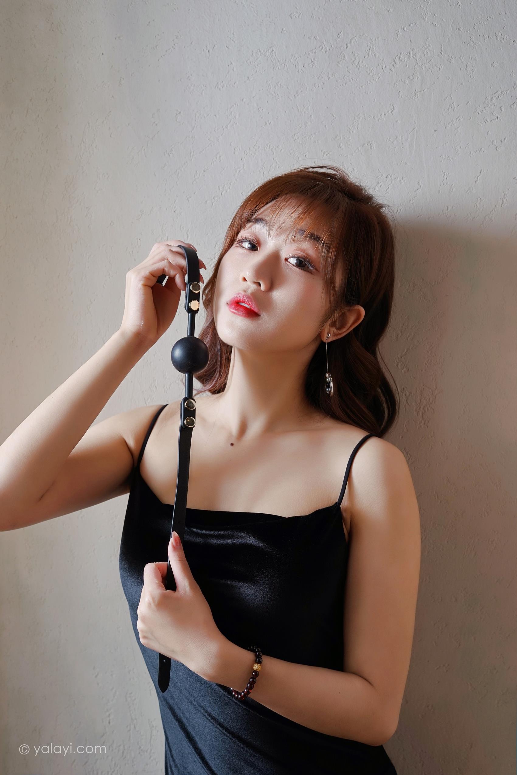 图片[32]-[YALAYI雅拉伊]2023.08.03 NO.1055 我的宠物 小颖[37+1P] – 速更版-美库