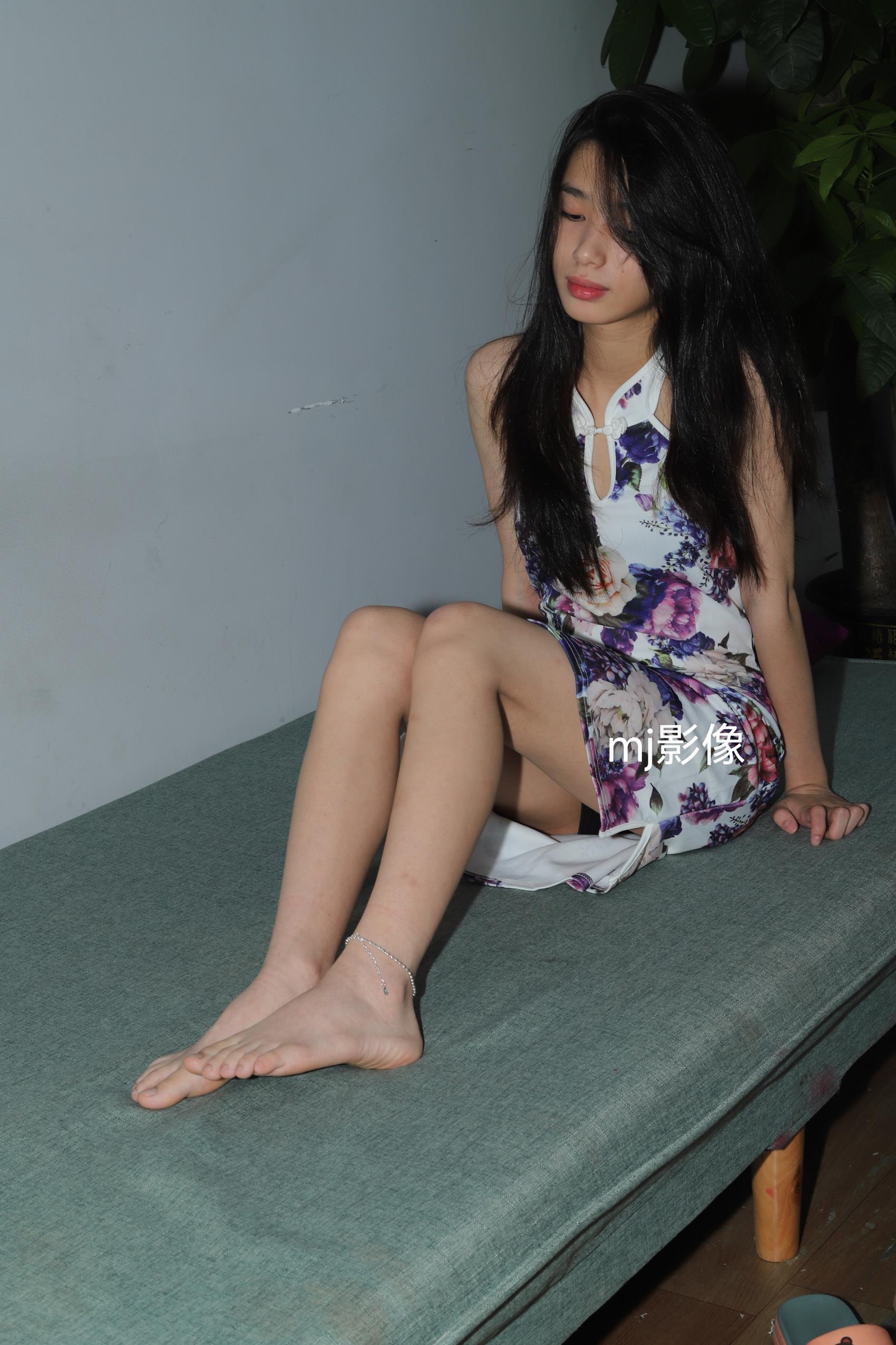 图片[65]-Pary摄影 NO.073 新模小陈展示37码纤薄秀气美脚[99P] – 速更版-美库