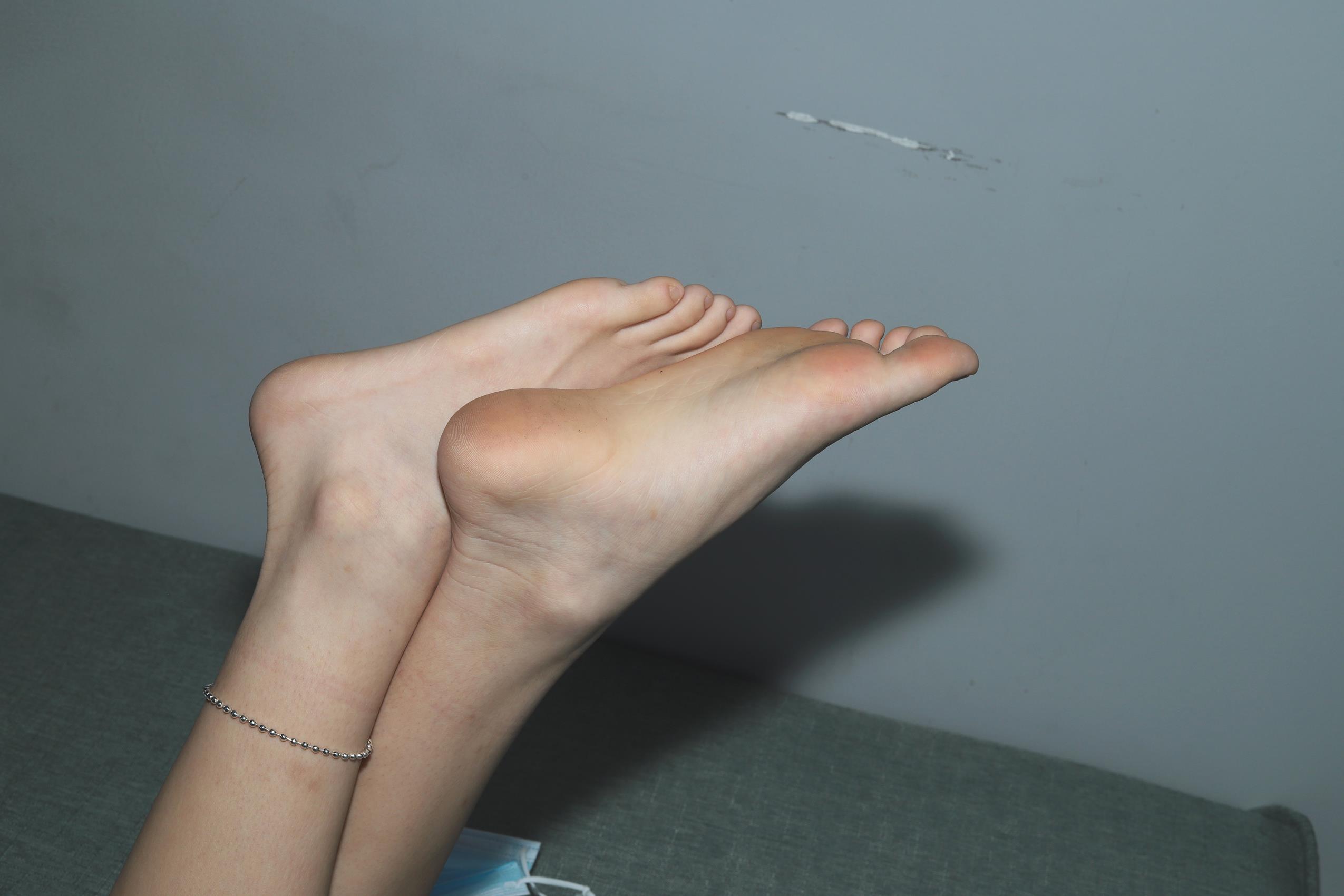 图片[92]-Pary摄影 NO.073 新模小陈展示37码纤薄秀气美脚[99P] – 速更版-美库