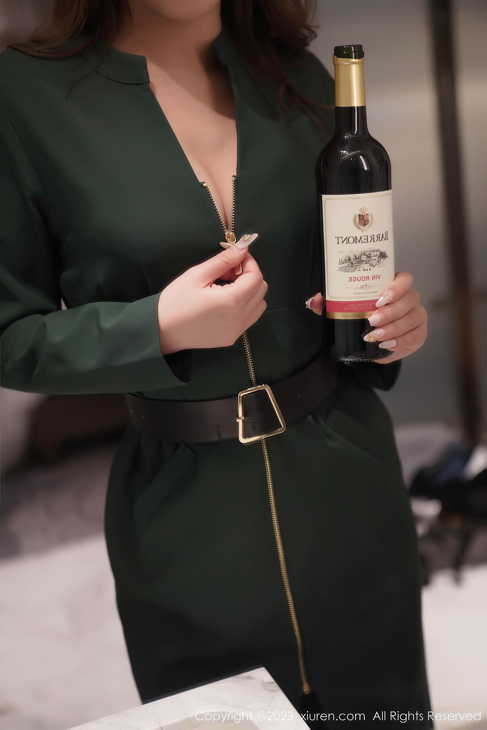 图片[30]-[Xiuren秀人网]2023.10.24 NO.7553 月野兔美妞[36+1P] – 速更版-美库