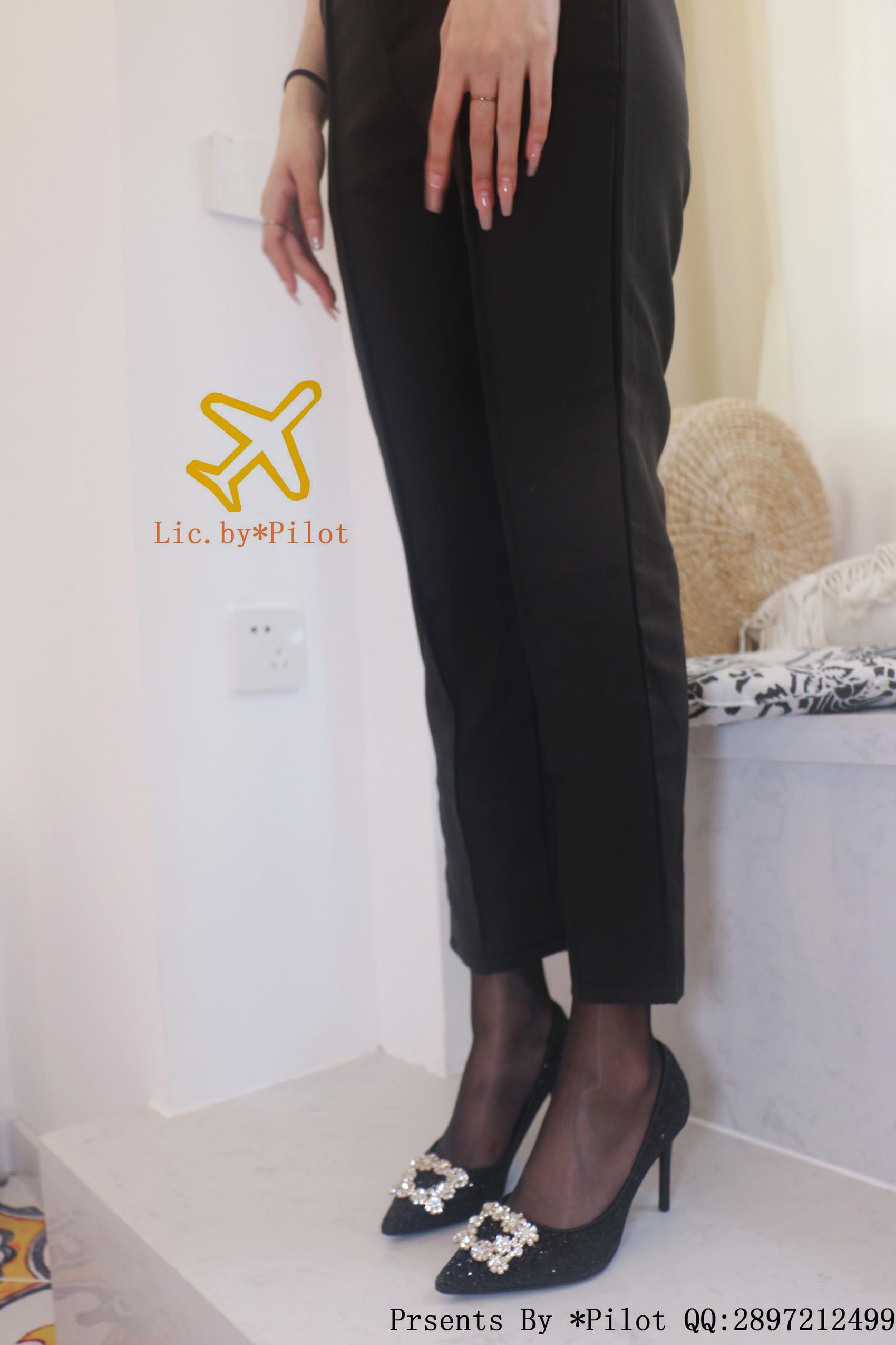 图片[14]-[Pilot]NO.004 身高175的新疆女孩-东航黑丝[55P] – 速更版-美库