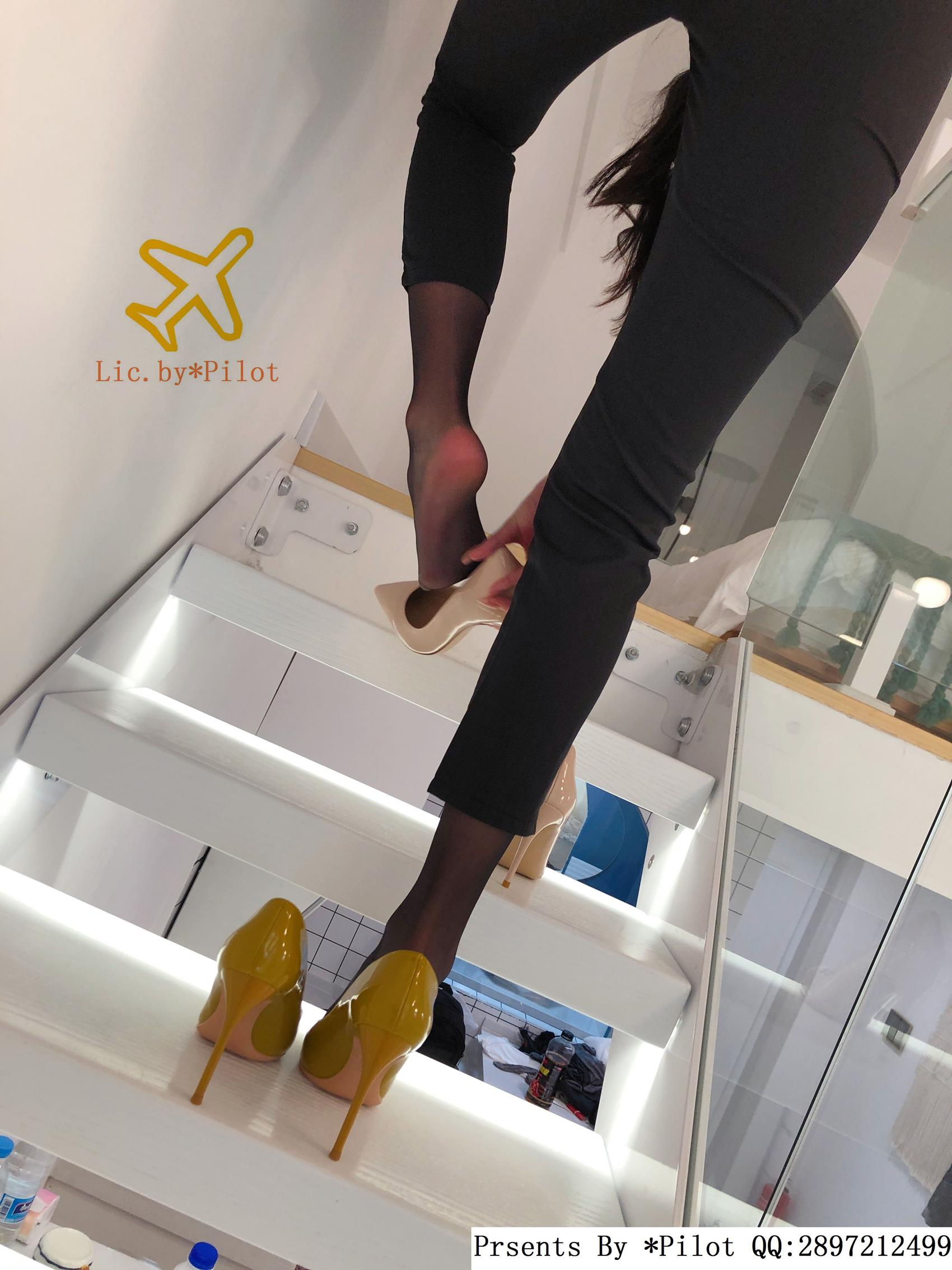 图片[47]-[Pilot]NO.004 身高175的新疆女孩-东航黑丝[55P] – 速更版-美库