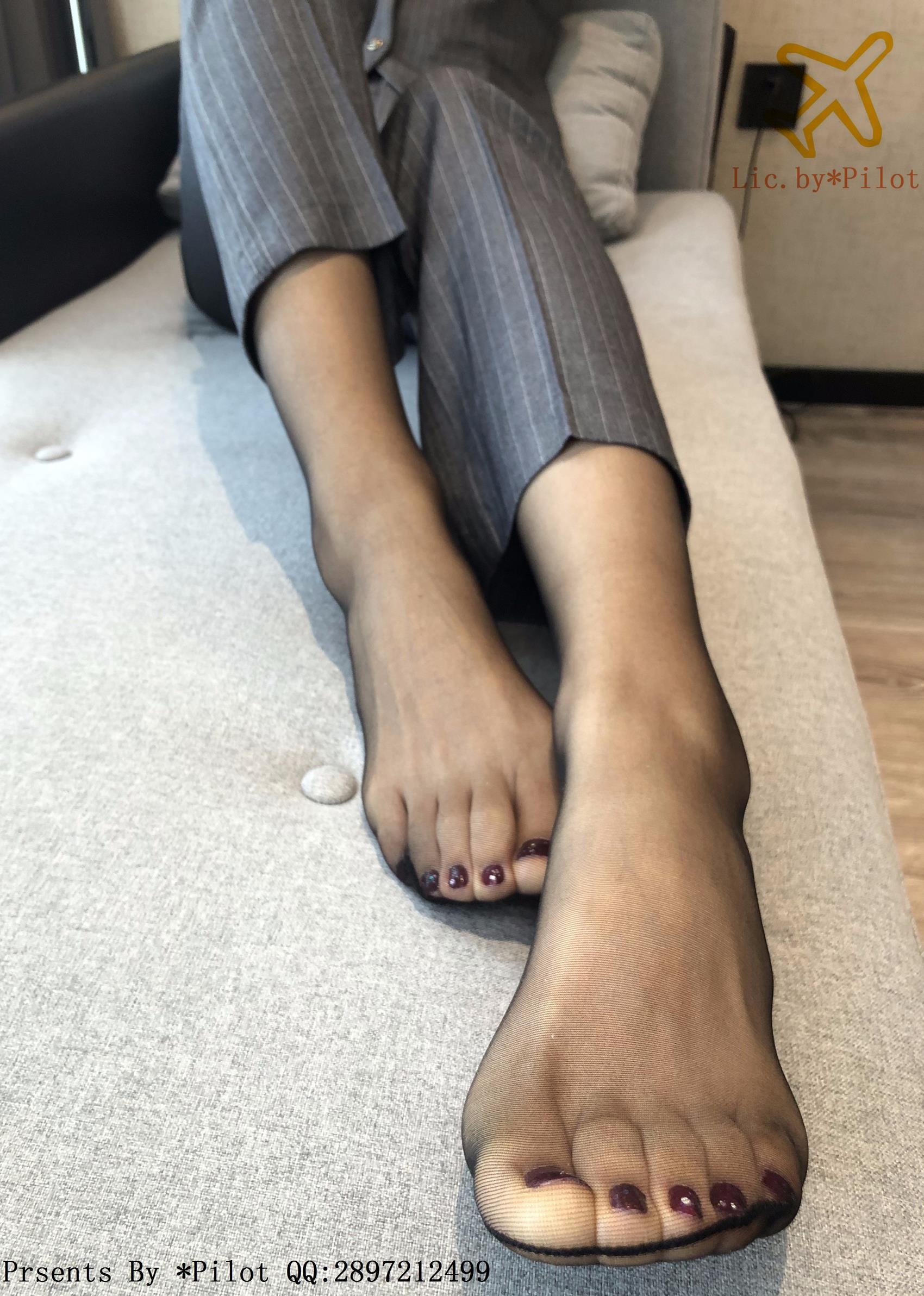 图片[15]-[Pilot]NO.009 爱穿正装的OL小乐-裤里黑丝[38P] – 速更版-美库