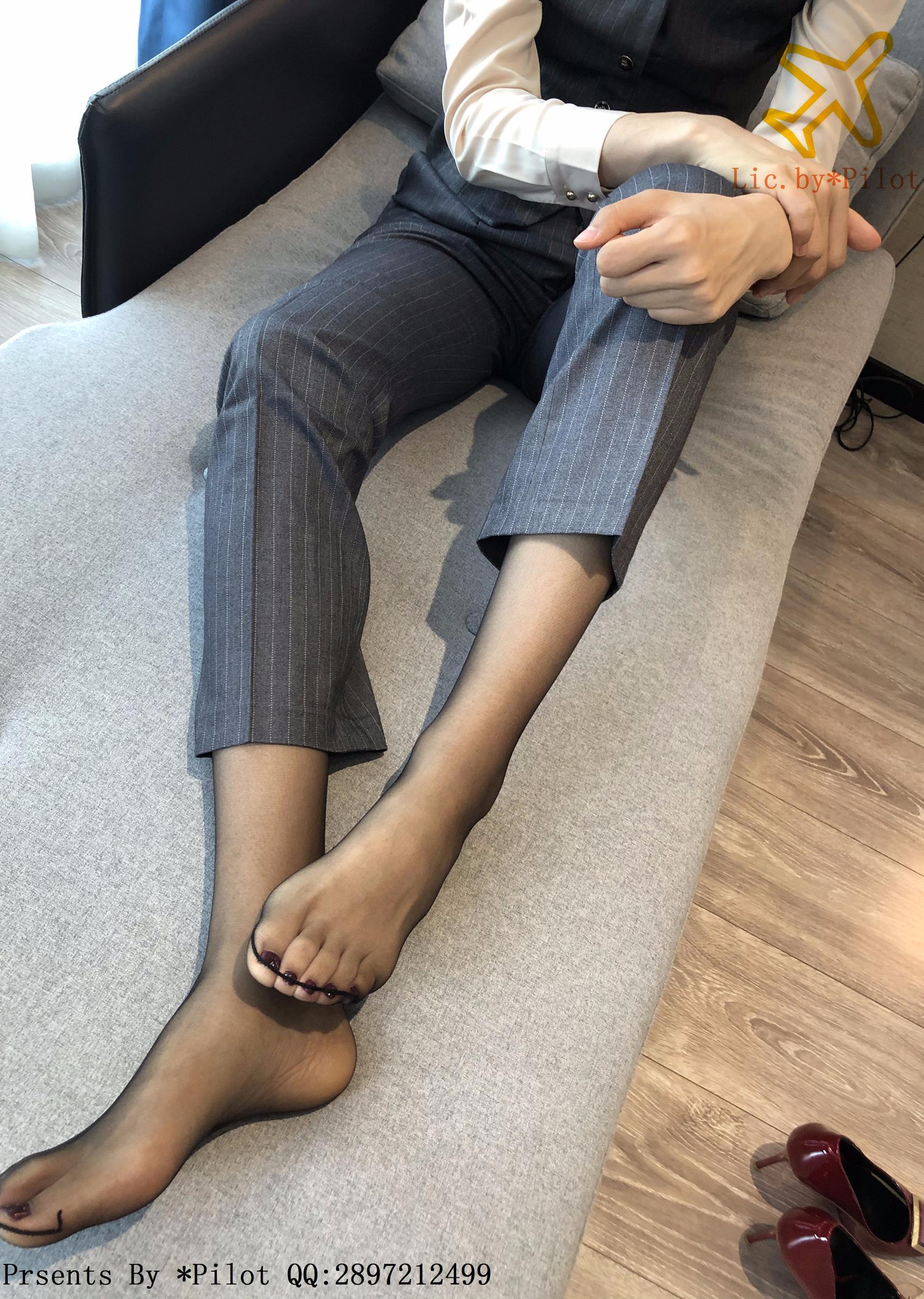 图片[22]-[Pilot]NO.009 爱穿正装的OL小乐-裤里黑丝[38P] – 速更版-美库