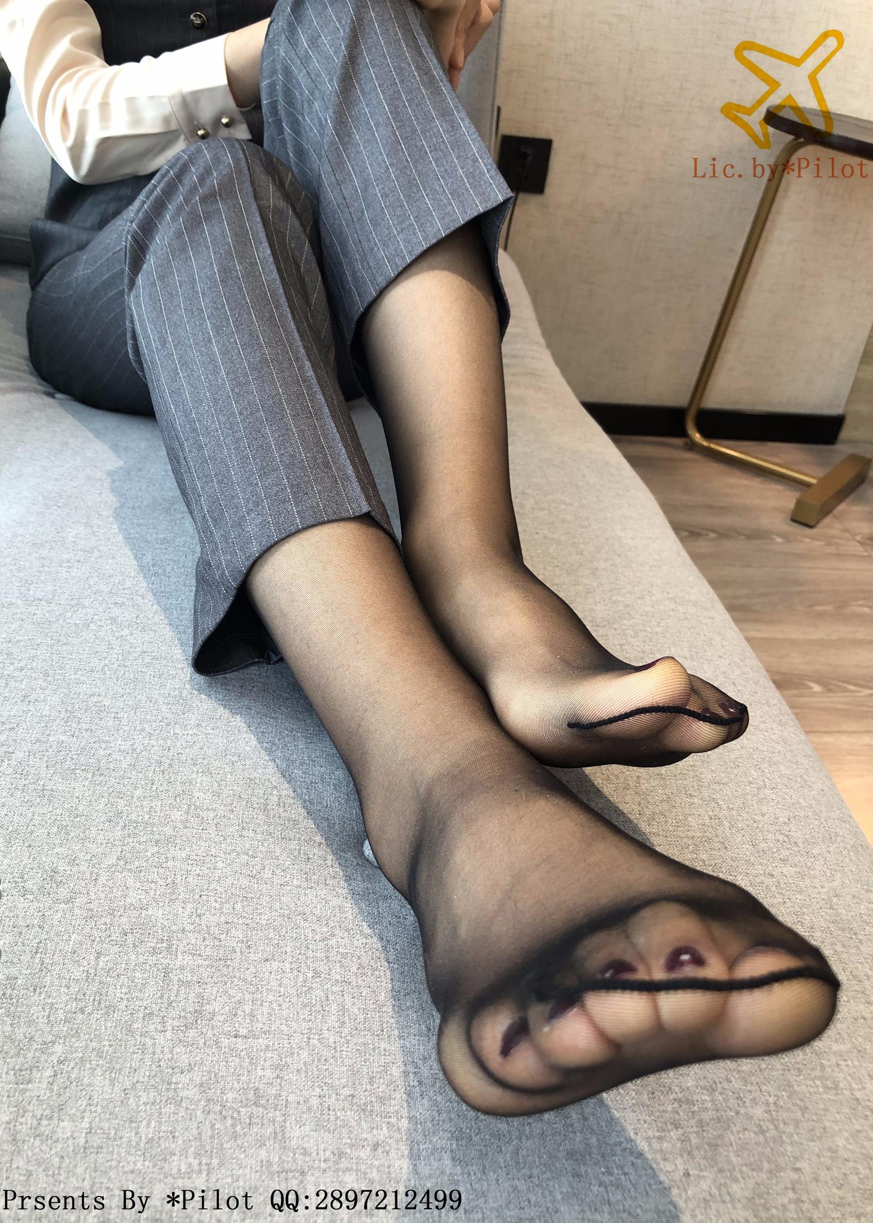 图片[24]-[Pilot]NO.009 爱穿正装的OL小乐-裤里黑丝[38P] – 速更版-美库