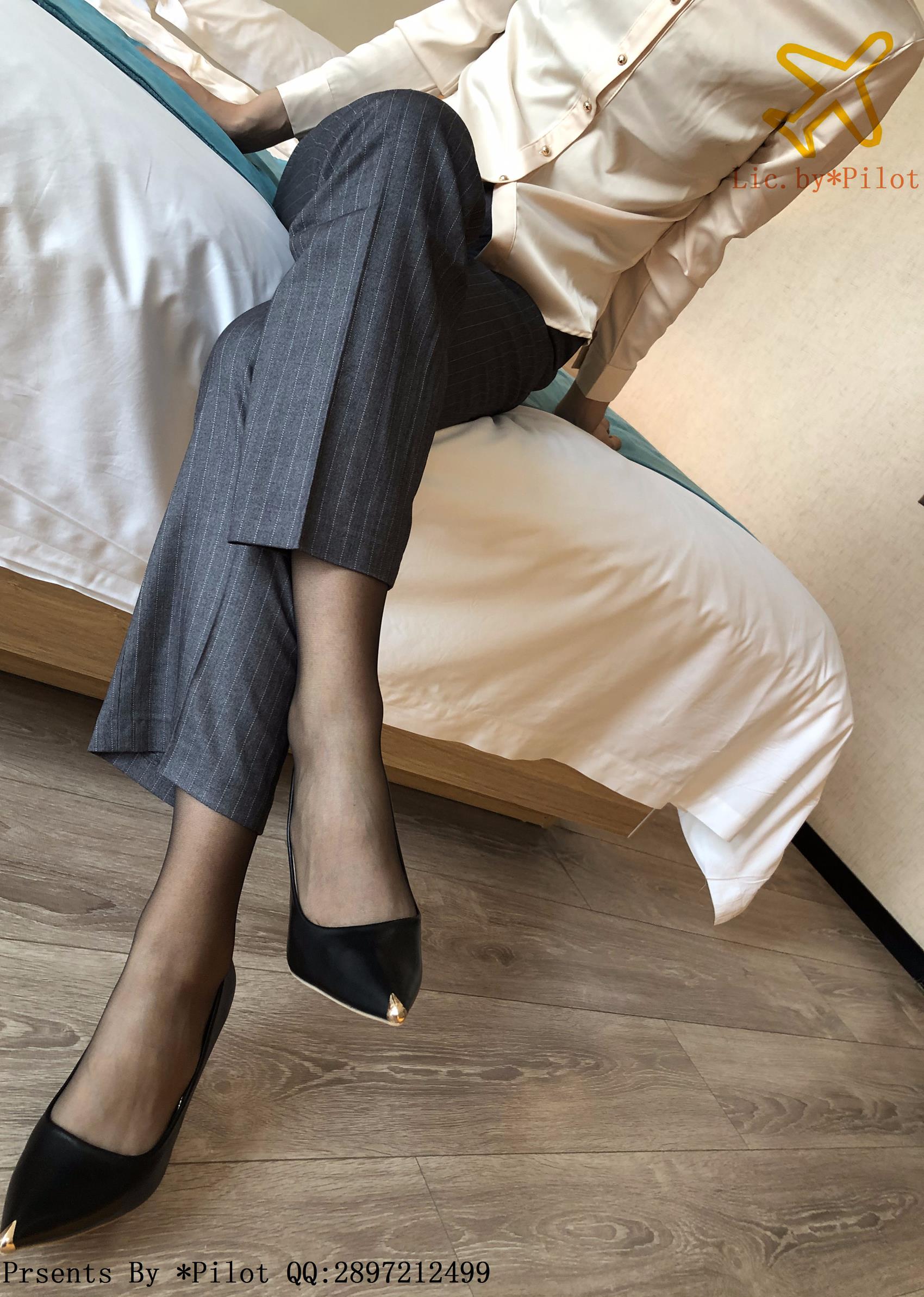 图片[27]-[Pilot]NO.009 爱穿正装的OL小乐-裤里黑丝[38P] – 速更版-美库