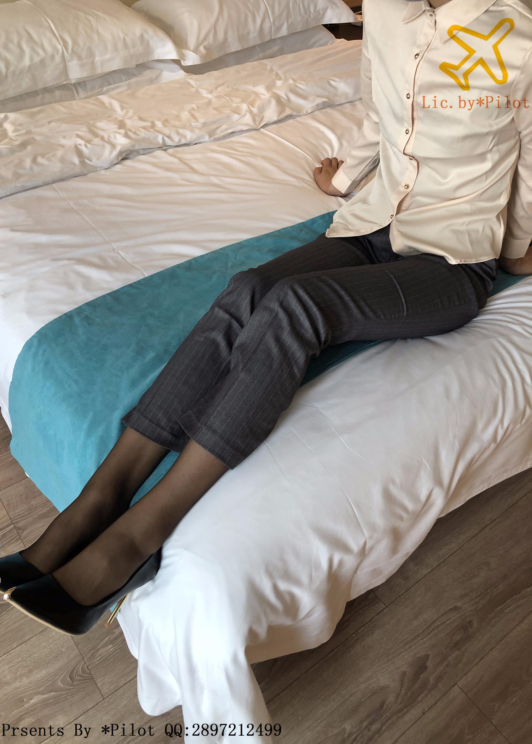 图片[30]-[Pilot]NO.009 爱穿正装的OL小乐-裤里黑丝[38P] – 速更版-美库