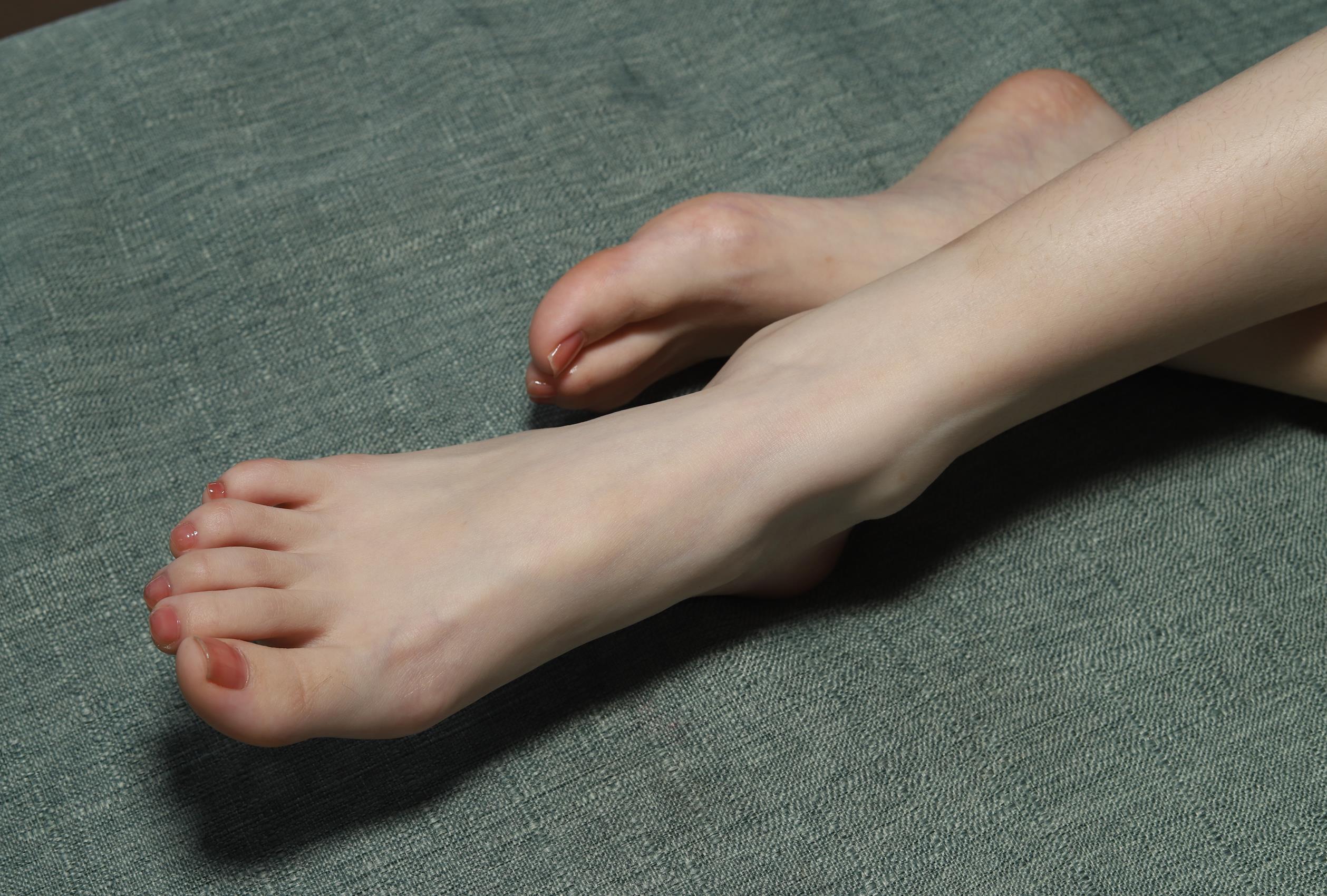 图片[33]-Pary摄影 NO.074 小表妹再次展示超美小嫩脚[100P] – 速更版-美库