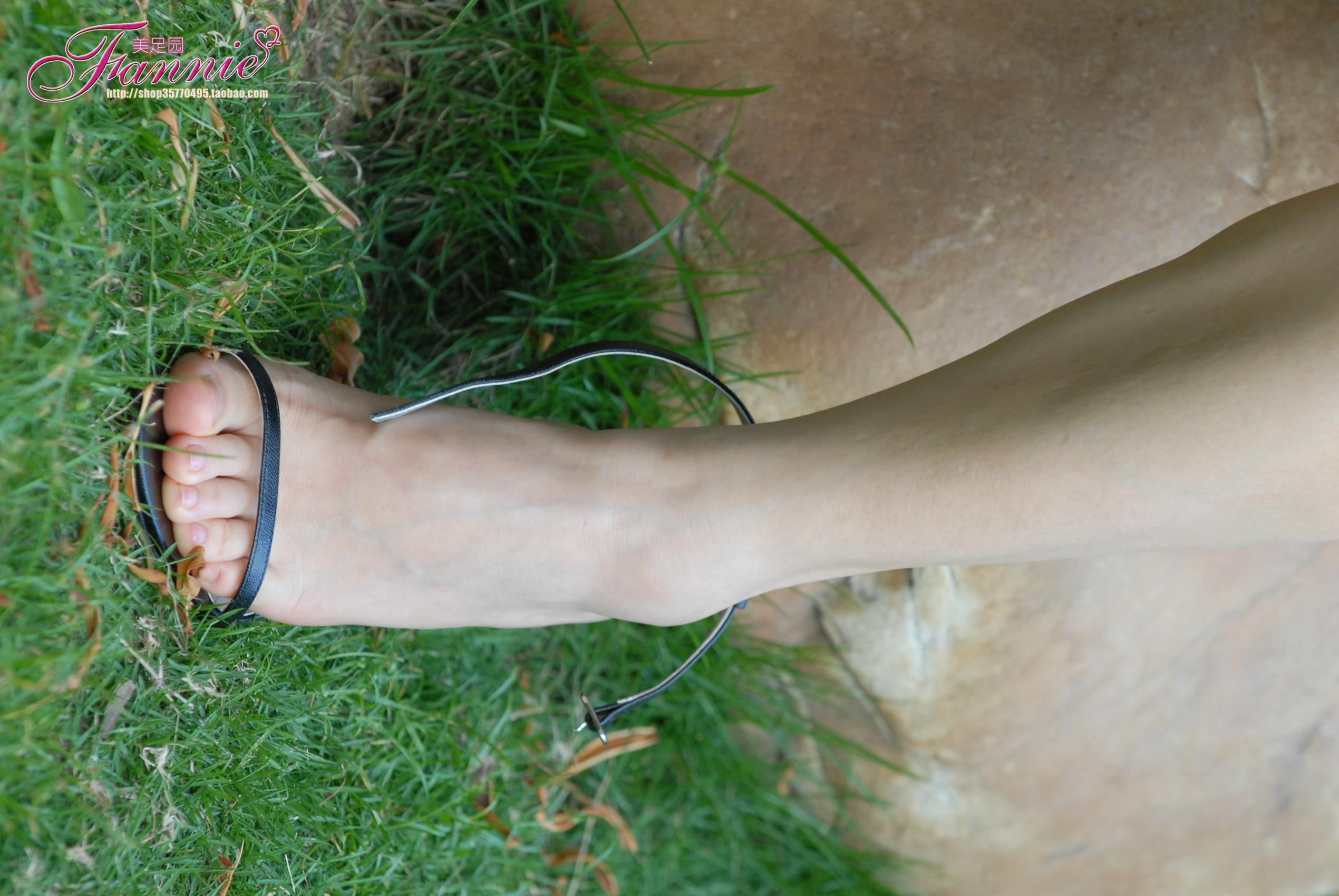 图片[18]-Fannie芬妮每足园 No.284 绿草如茵的家园 芳香盈路 [33P] – 速更版-美库