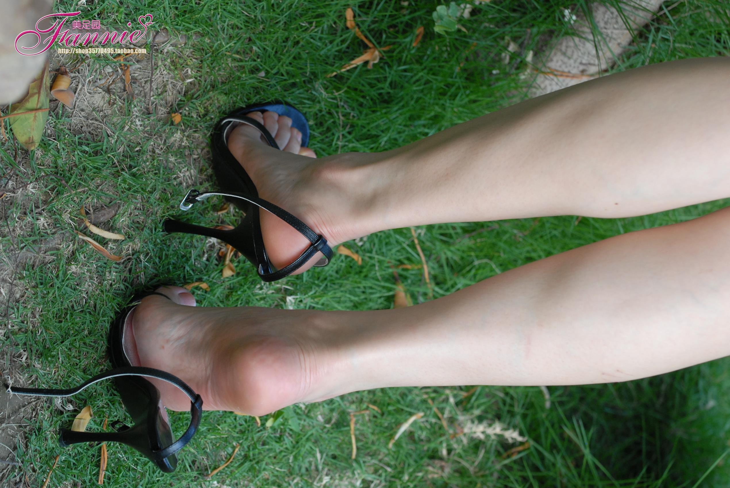 图片[32]-Fannie芬妮每足园 No.284 绿草如茵的家园 芳香盈路 [33P] – 速更版-美库