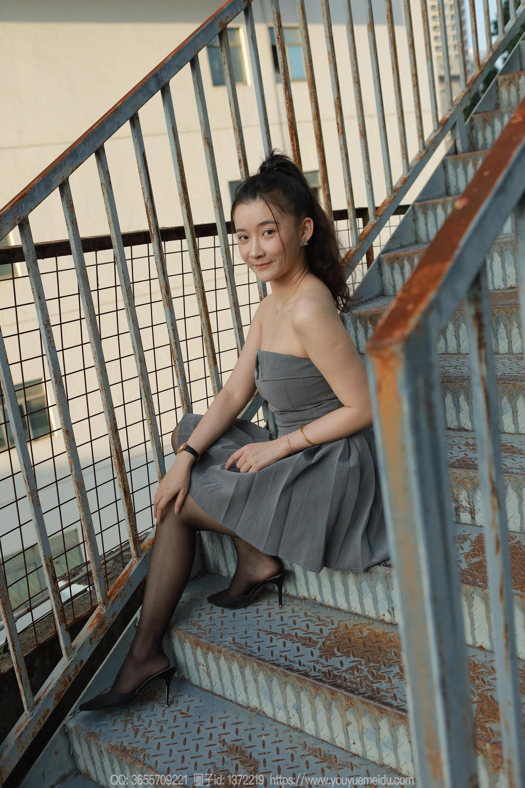 图片[37]-[IESS异思趣向] 2023.11.01 丝享家1574：秋秋《灰色小礼裙》[78P] – 速更版-美库