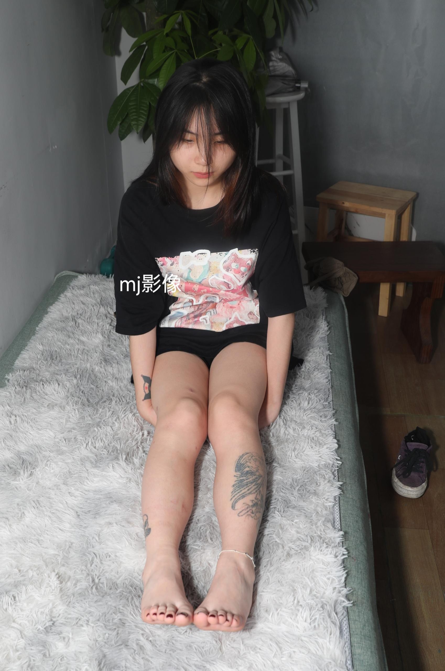 图片[17]-Pary摄影 NO.075 小仪再次展示38码大美脚[102P] – 速更版-美库