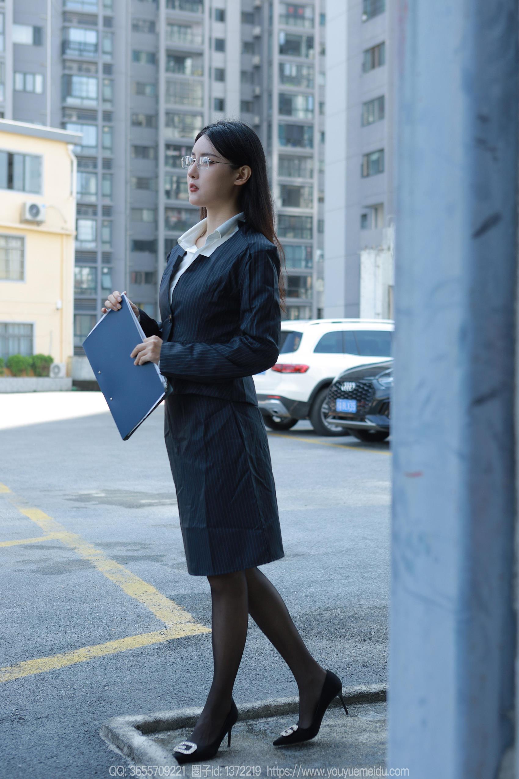 图片[40]-[IESS异思趣向] 2023.11.03 丝享家1576：小宝《懂事早到女人》[88P] – 速更版-美库